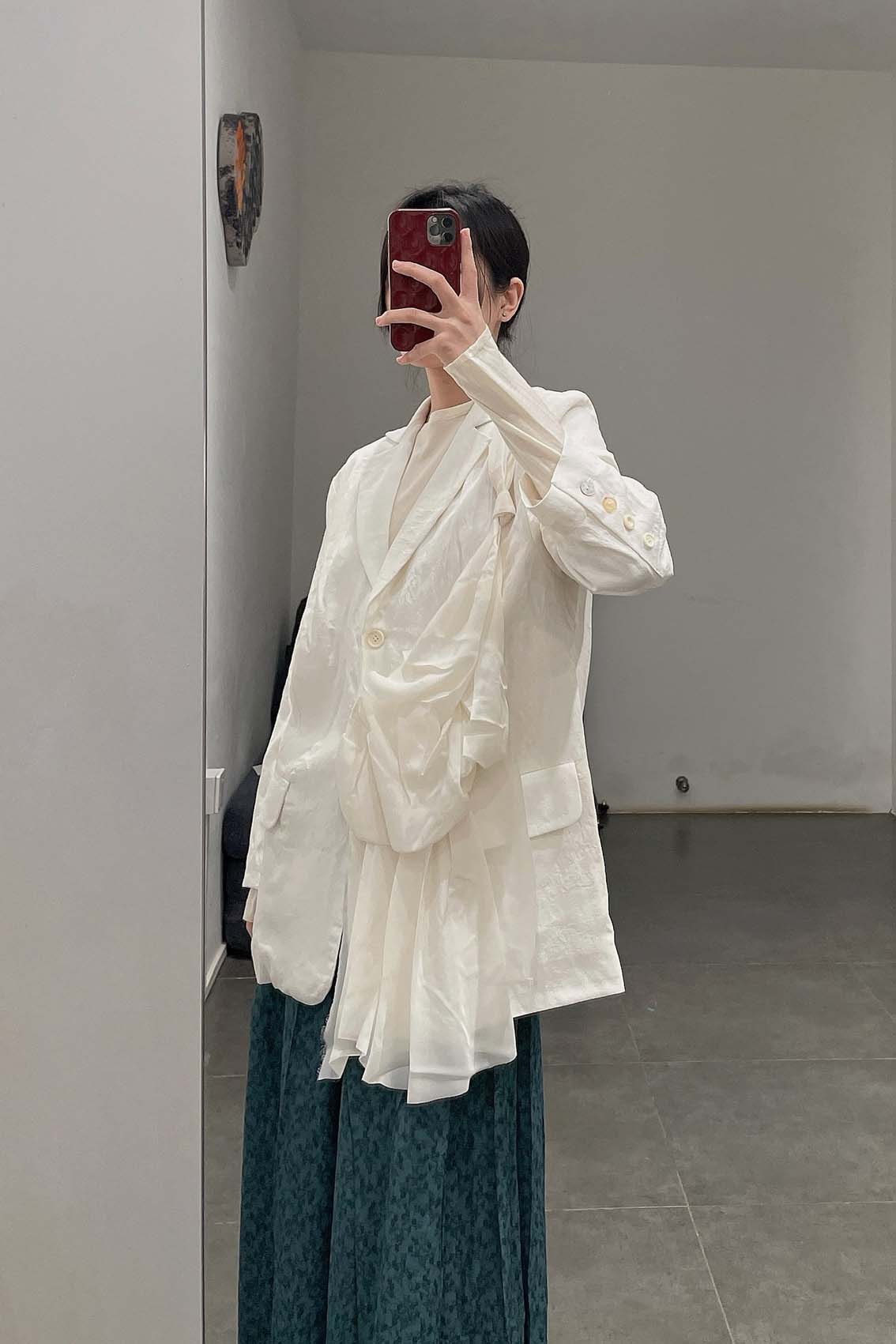 A Tentative Atelier flared pleated jacquard trousers a2222621B - Image 17