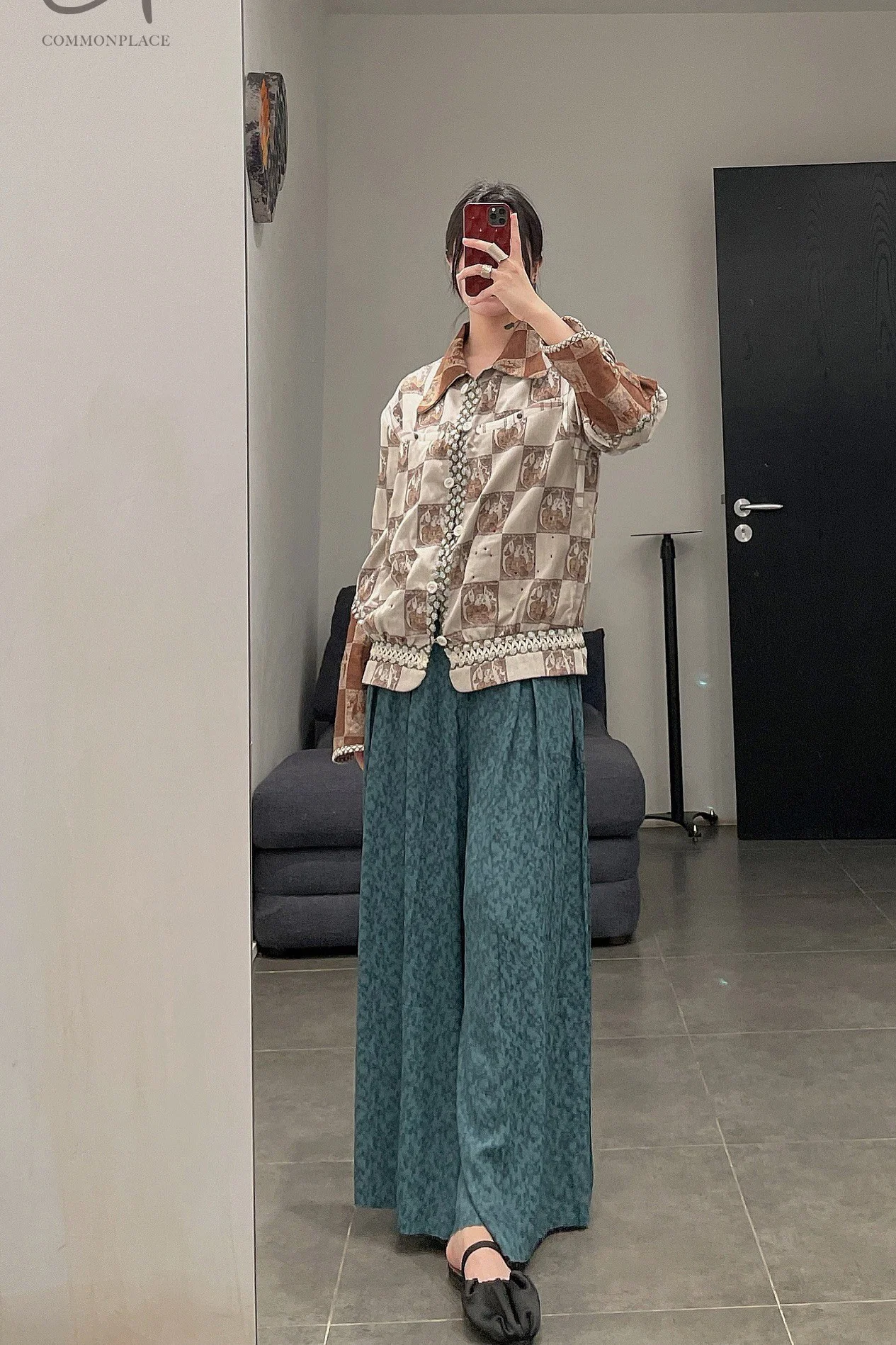 A Tentative Atelier flared pleated jacquard trousers a2222621B - Image 21