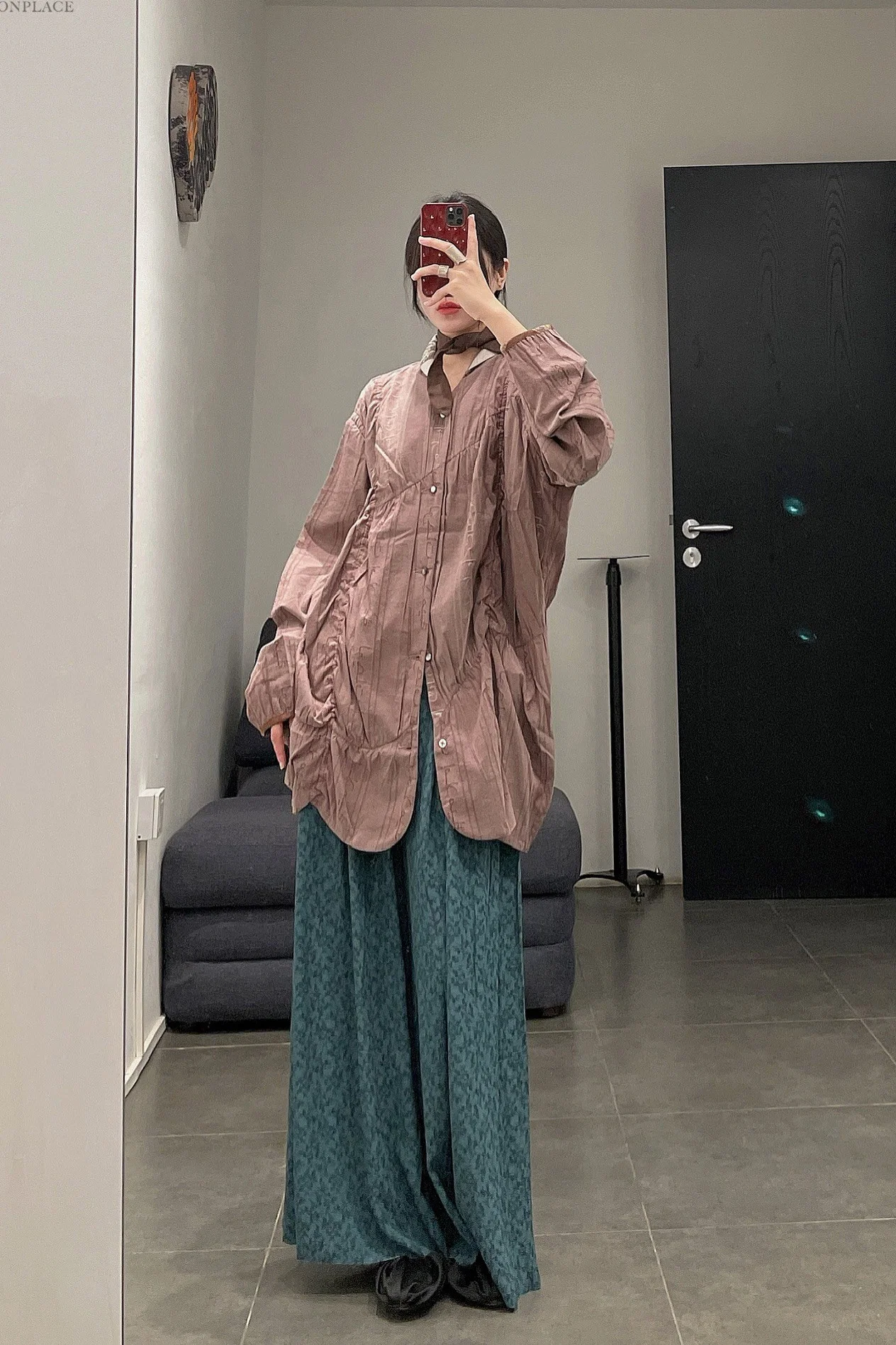 A Tentative Atelier flared pleated jacquard trousers a2222621B - Image 23