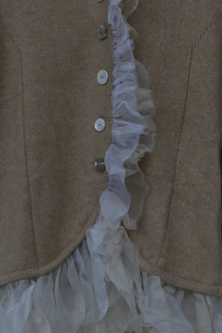 A Tentative Atelier Organza Ruffle Patch Cardigan A2122859 - Image 16