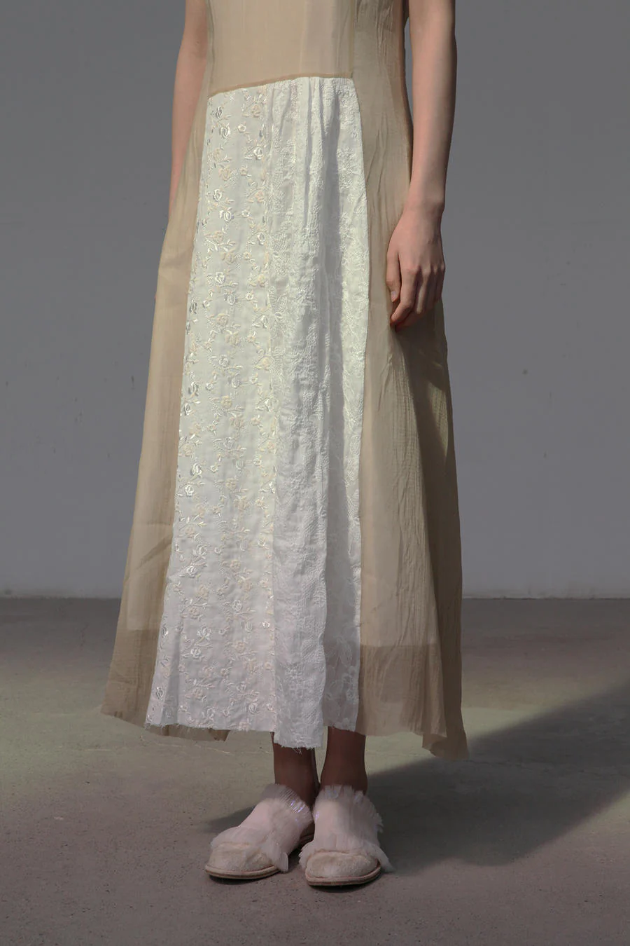 A Tentative Atelier ATA-A2020719-XPBAI sleeveless stitching dress - Image 3