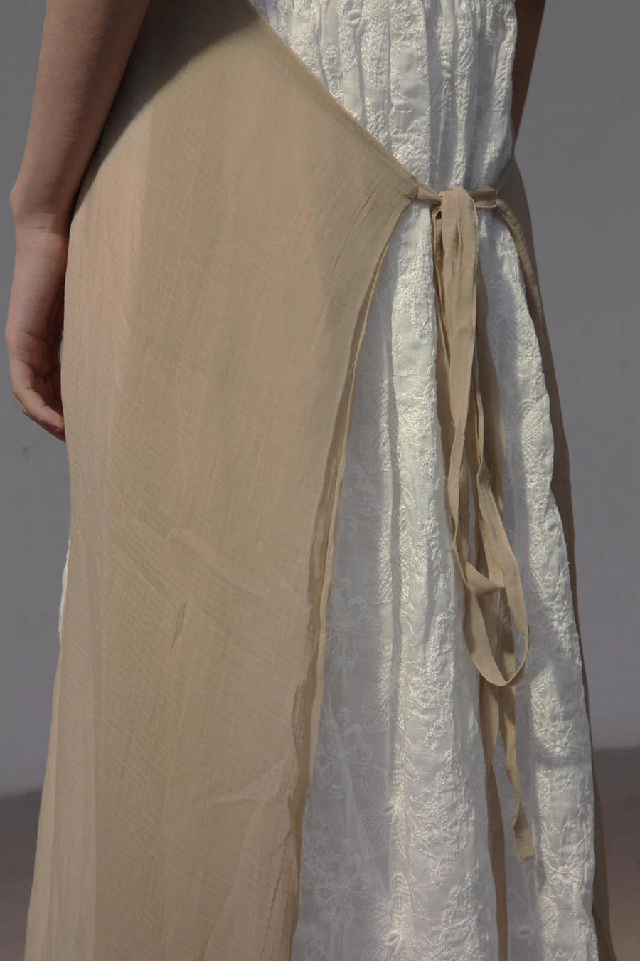 A Tentative Atelier ATA-A2020719-XPBAI sleeveless stitching dress - Image 5