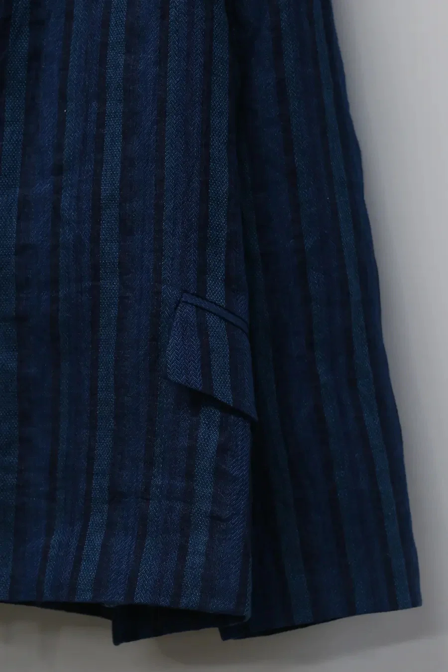 AVIVA JIFEI XUE Indigo Stripe Linen Short Kimono Jacket A21-KJS Reversible Indigo Stripe Linen Short Kimono Jacket - Image 10