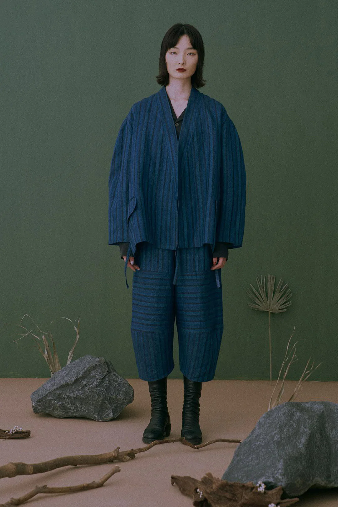 AVIVA JIFEI XUE Indigo Stripe Linen Short Kimono Jacket A21-KJS Reversible Indigo Stripe Linen Short Kimono Jacket - Image 18