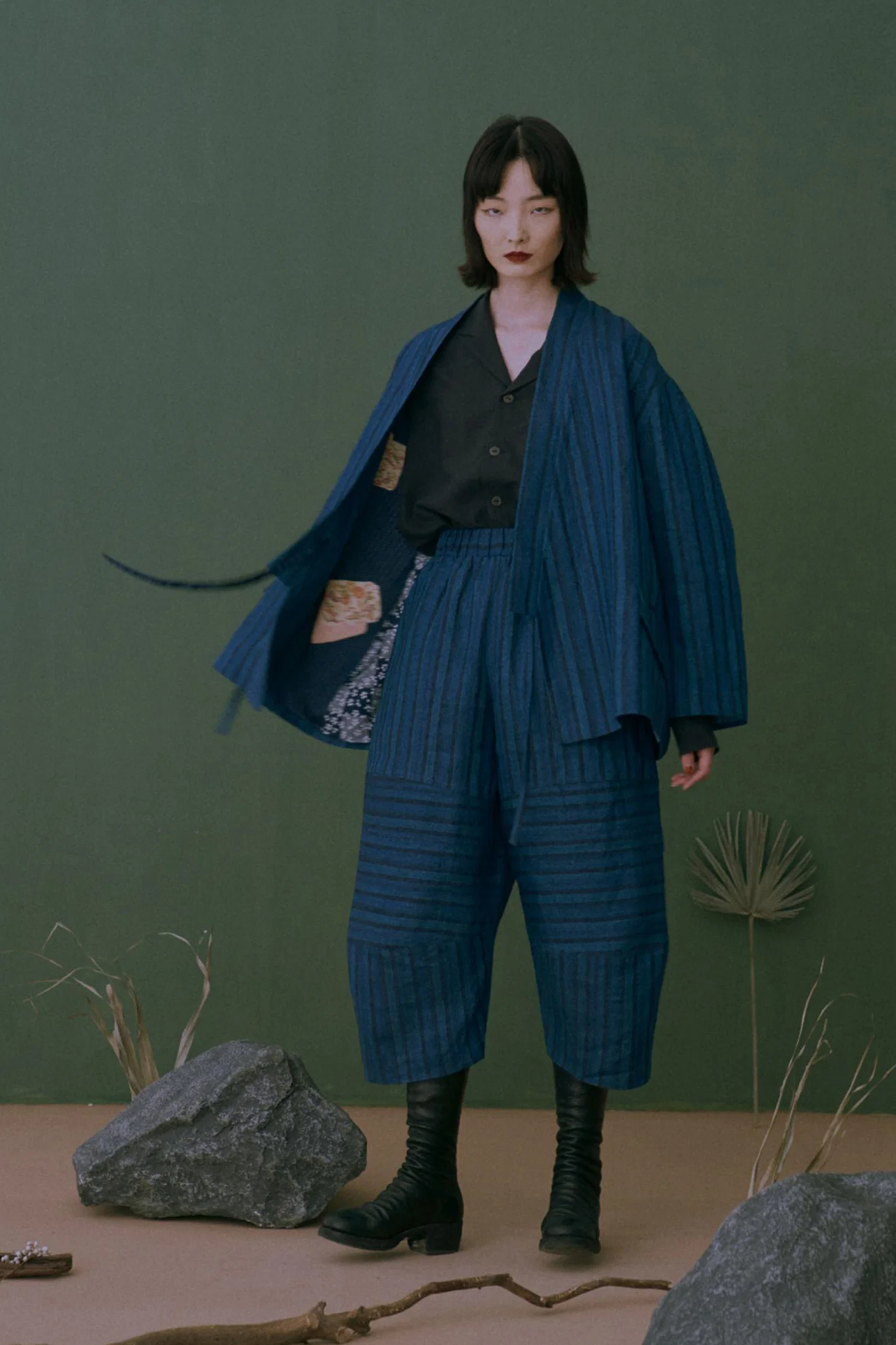 AVIVA JIFEI XUE Indigo Stripe Linen Short Kimono Jacket A21-KJS Reversible Indigo Stripe Linen Short Kimono Jacket - Image 19