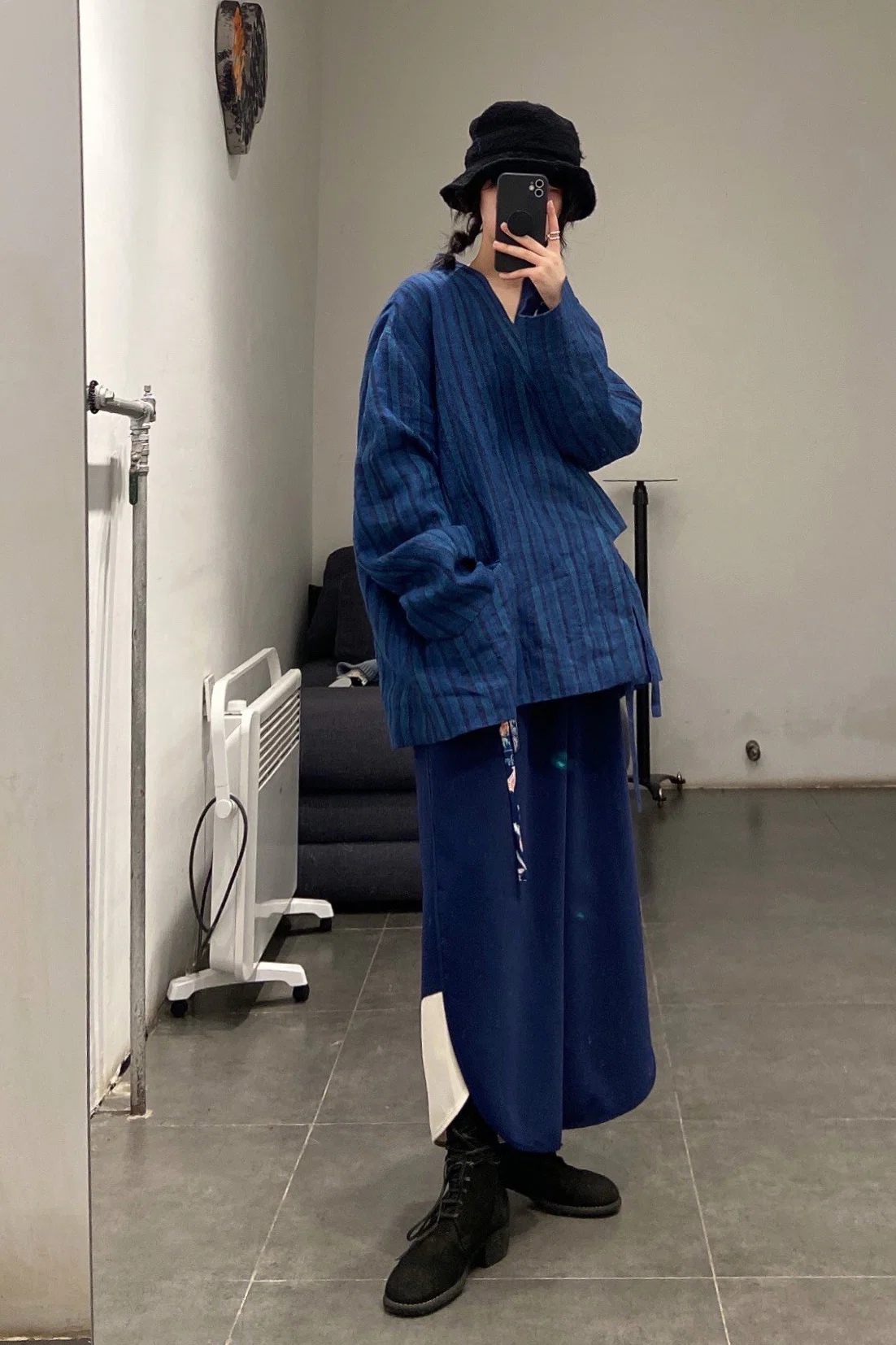 AVIVA JIFEI XUE Indigo Stripe Linen Short Kimono Jacket A21-KJS Reversible Indigo Stripe Linen Short Kimono Jacket - Image 25