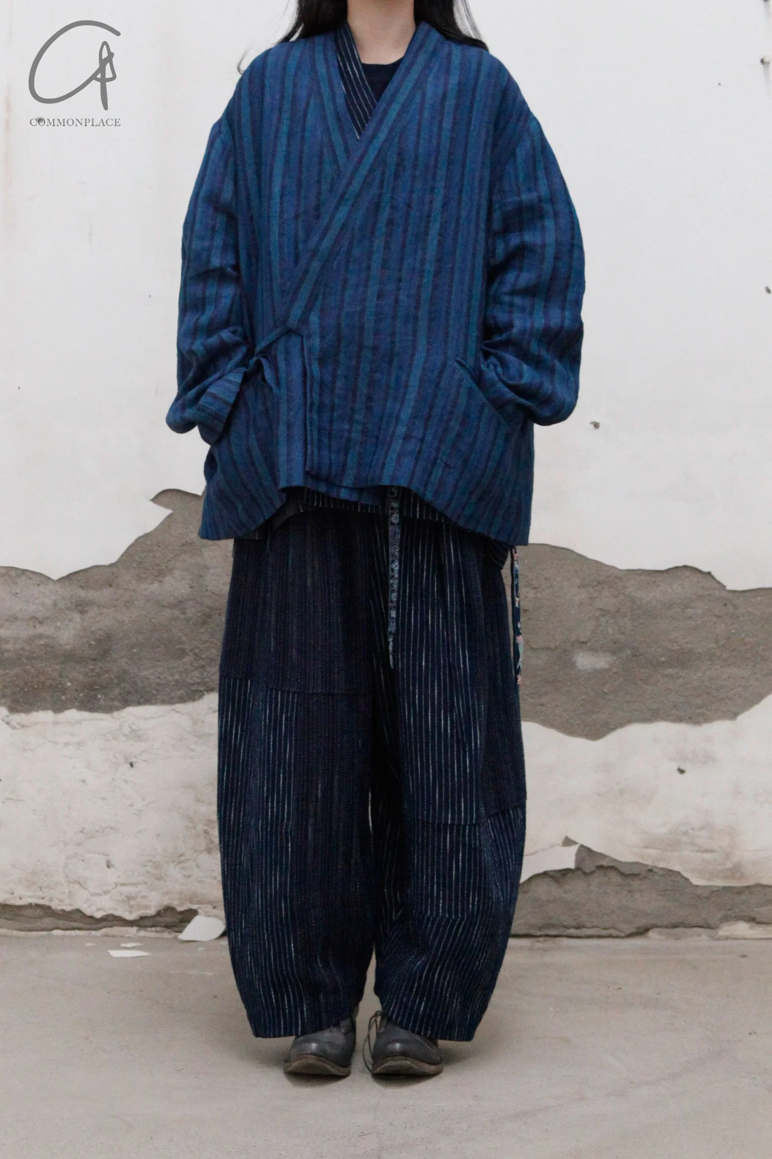 AVIVA JIFEI XUE Indigo Stripe Linen Short Kimono Jacket A21-KJS Reversible Indigo Stripe Linen Short Kimono Jacket - Image 5