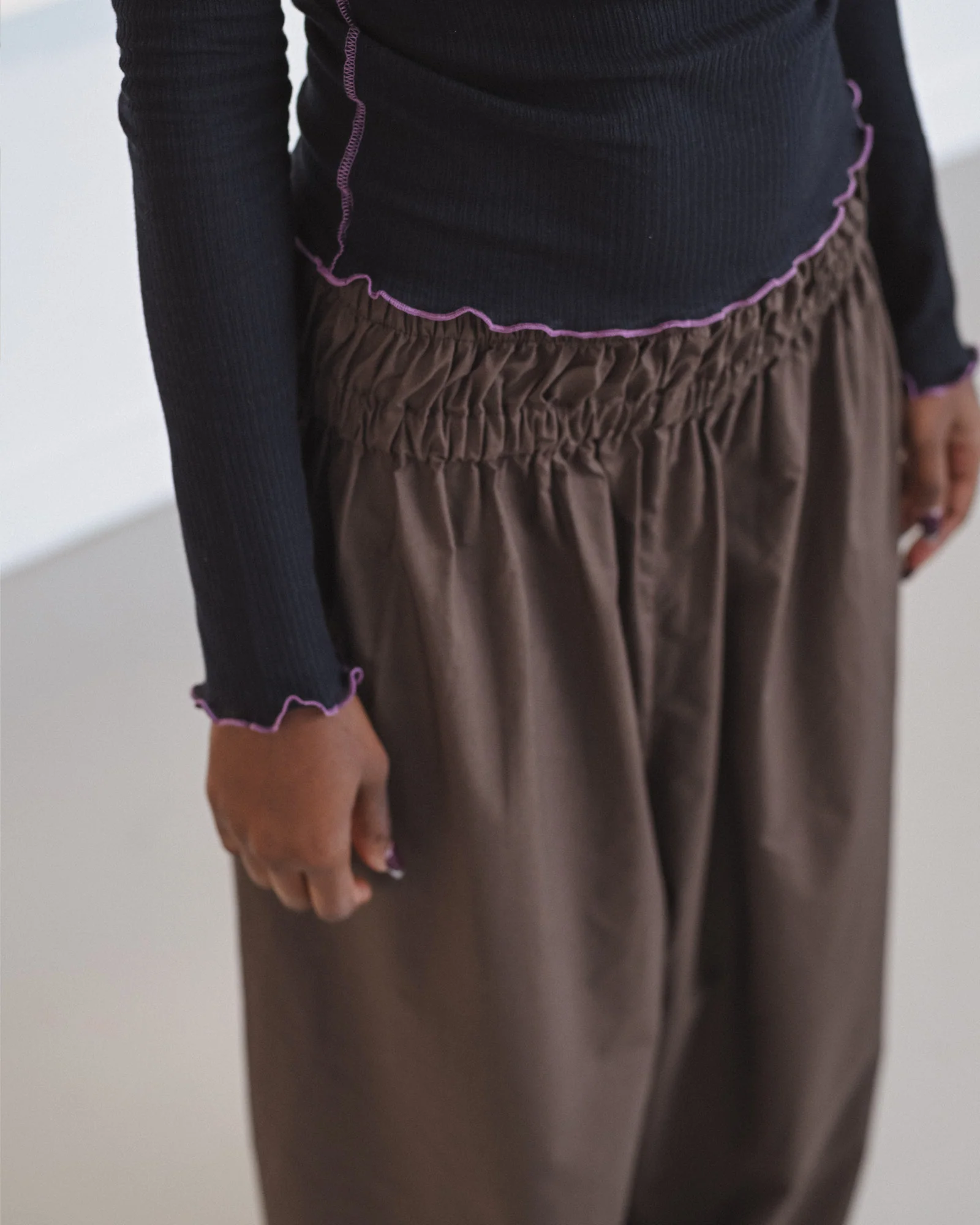 BASERANGE Fall/Winter 2025: TIN PANTS Canvas Pants BAS-PATI-PO-AU25-MARA BROWN - Image 6