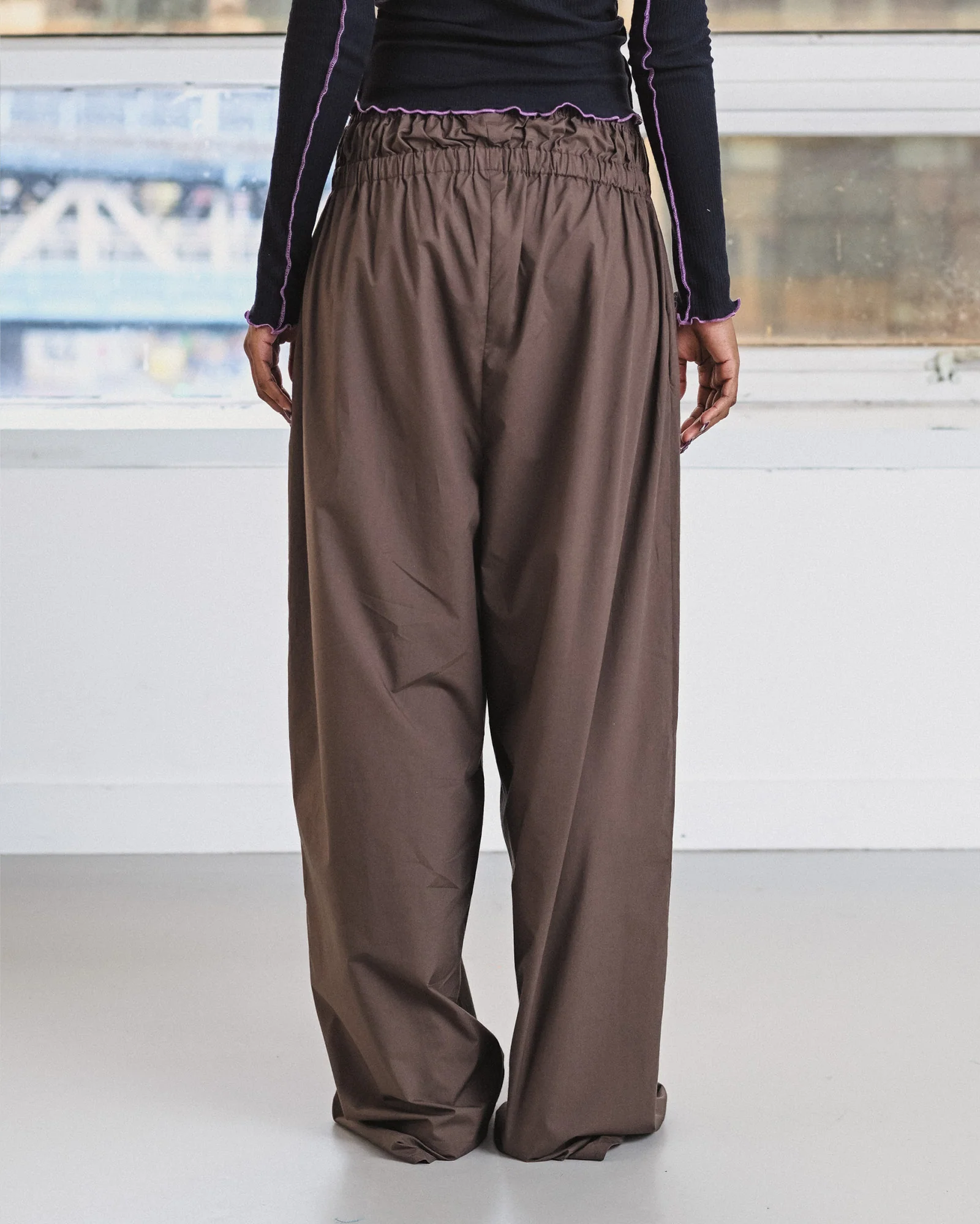 BASERANGE Fall/Winter 2025: TIN PANTS Canvas Pants BAS-PATI-PO-AU25-MARA BROWN - Image 9
