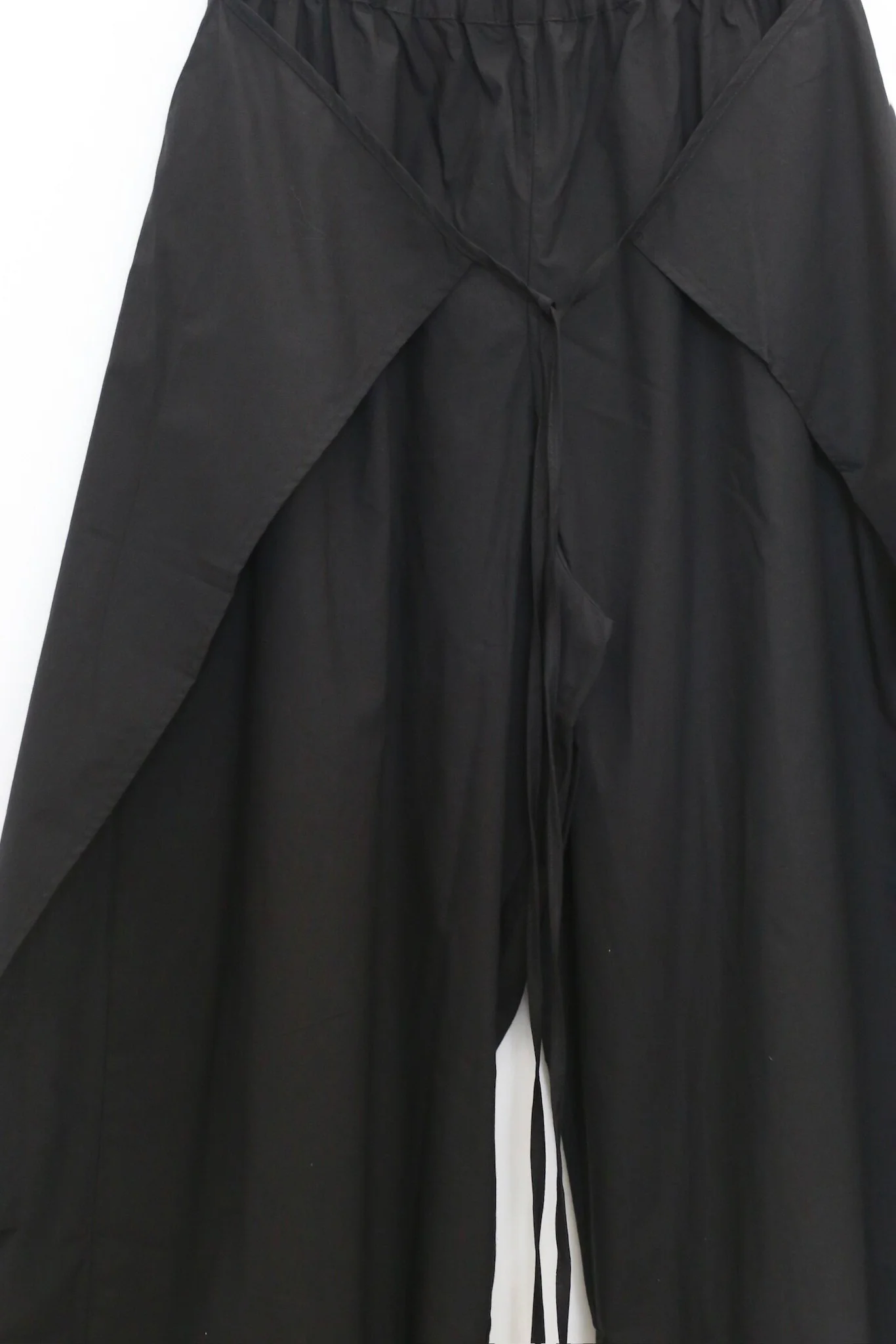 BASERANGE SP26 Organic Cotton Plain Weave Drawstring Pants, France BAS-PADC-PO-SP26-Black - Image 2