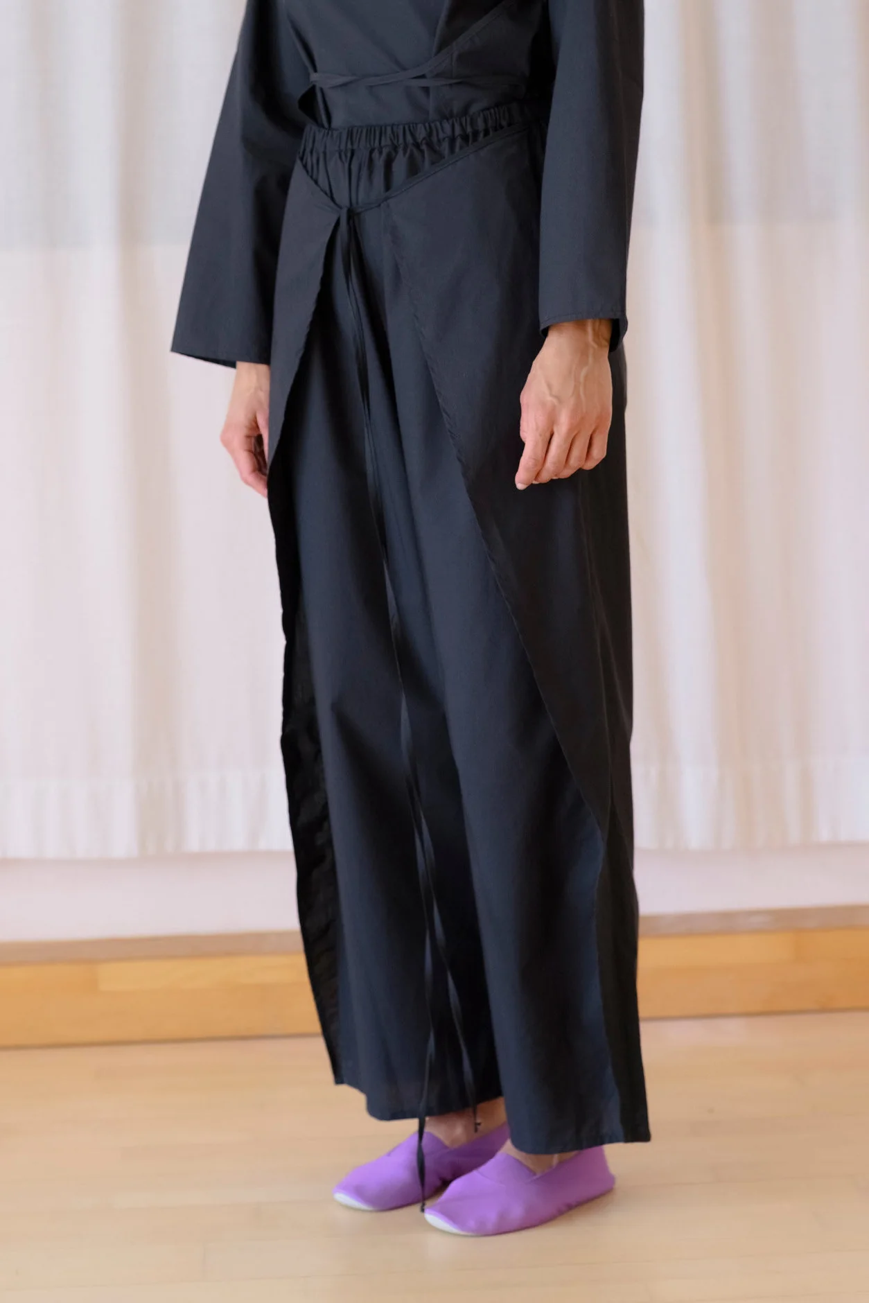 BASERANGE SP26 Organic Cotton Plain Weave Drawstring Pants, France BAS-PADC-PO-SP26-Black - Image 7