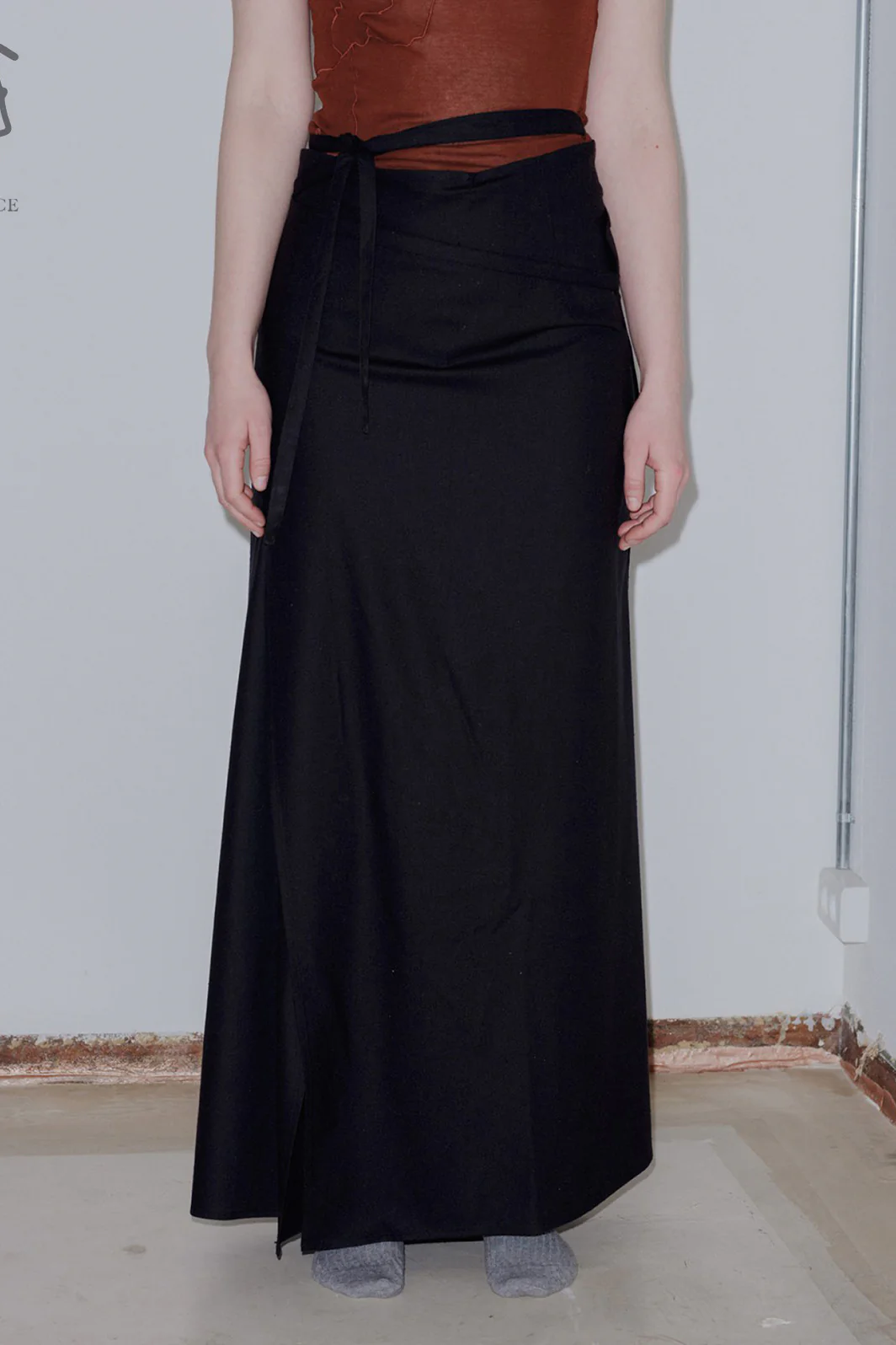 BASERANGE wrap skirt SKVE-WS-AU23 black - Image 6