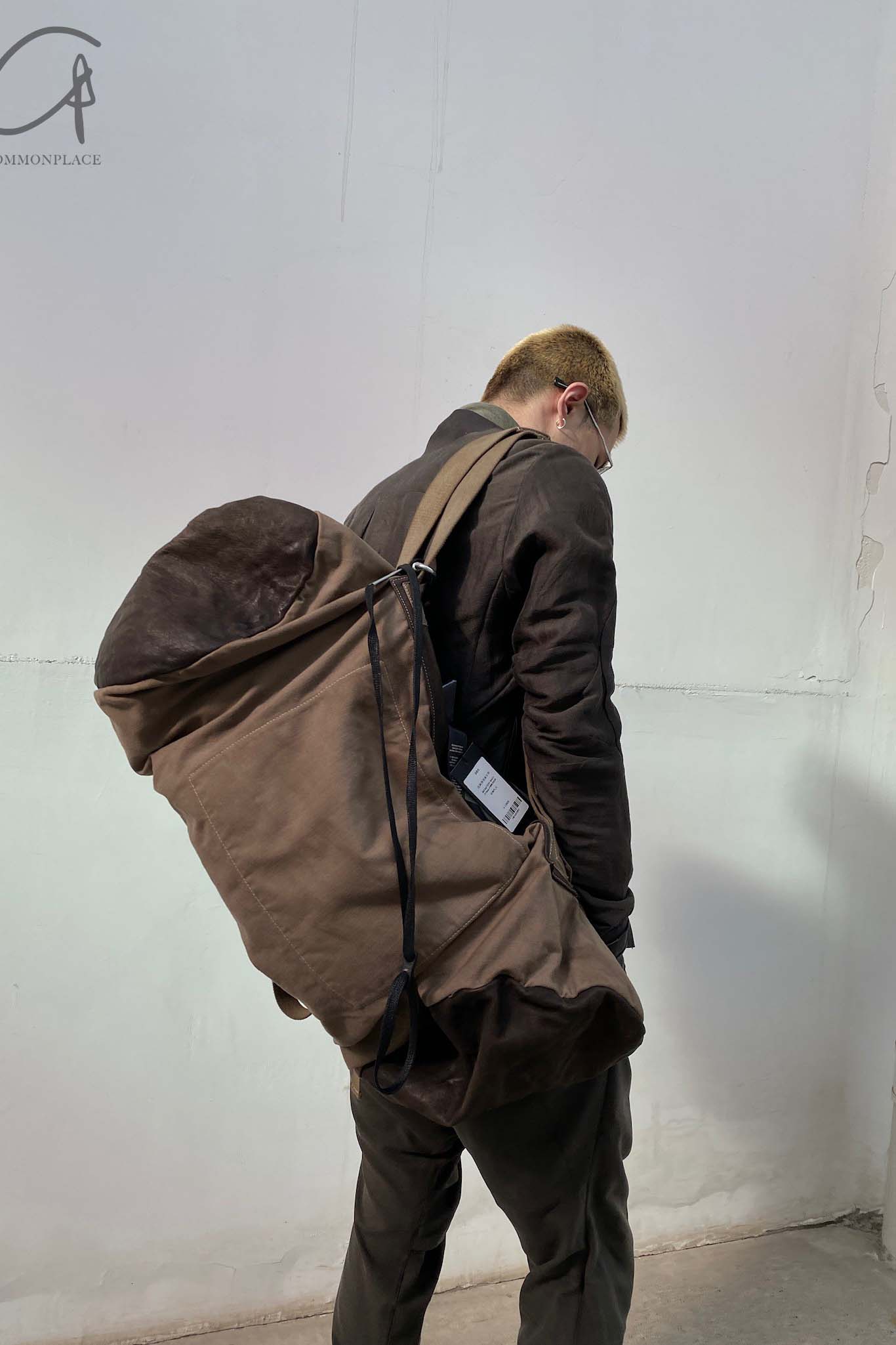 BORIS BIDJAN SABERI Leather and linen stitching travel bag INFANTERY BAG1 F1944+FMM20036 - Image 10