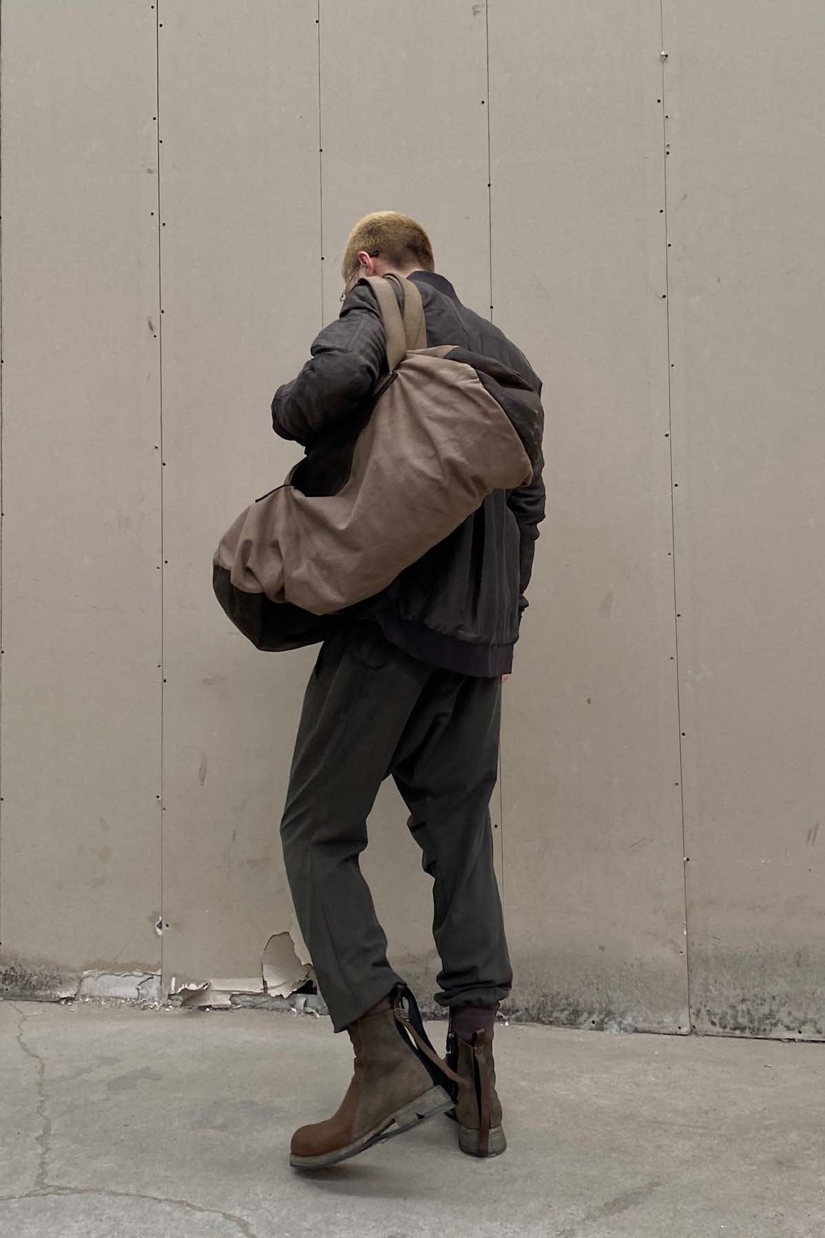 BORIS BIDJAN SABERI Leather and linen stitching travel bag INFANTERY BAG1 F1944+FMM20036 - Image 11