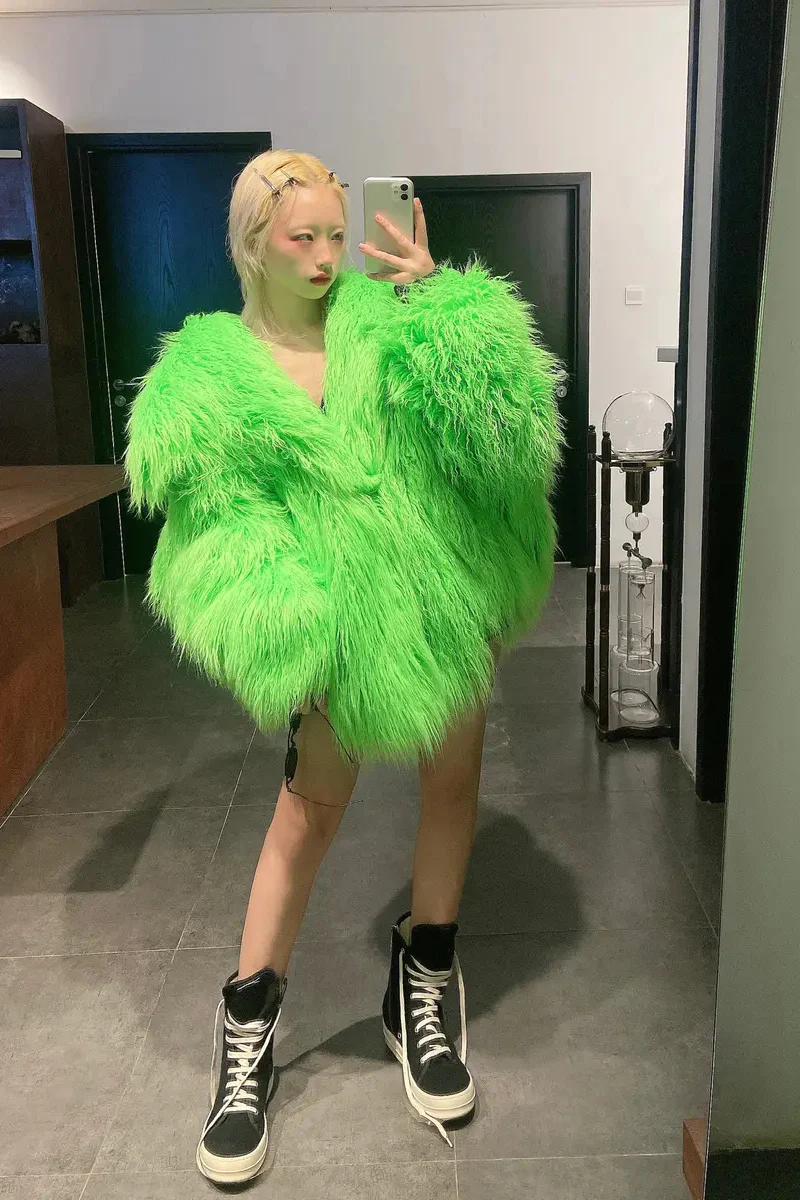 CHENPENG fluorescent green fur coat CP19AWJ005A - Image 4