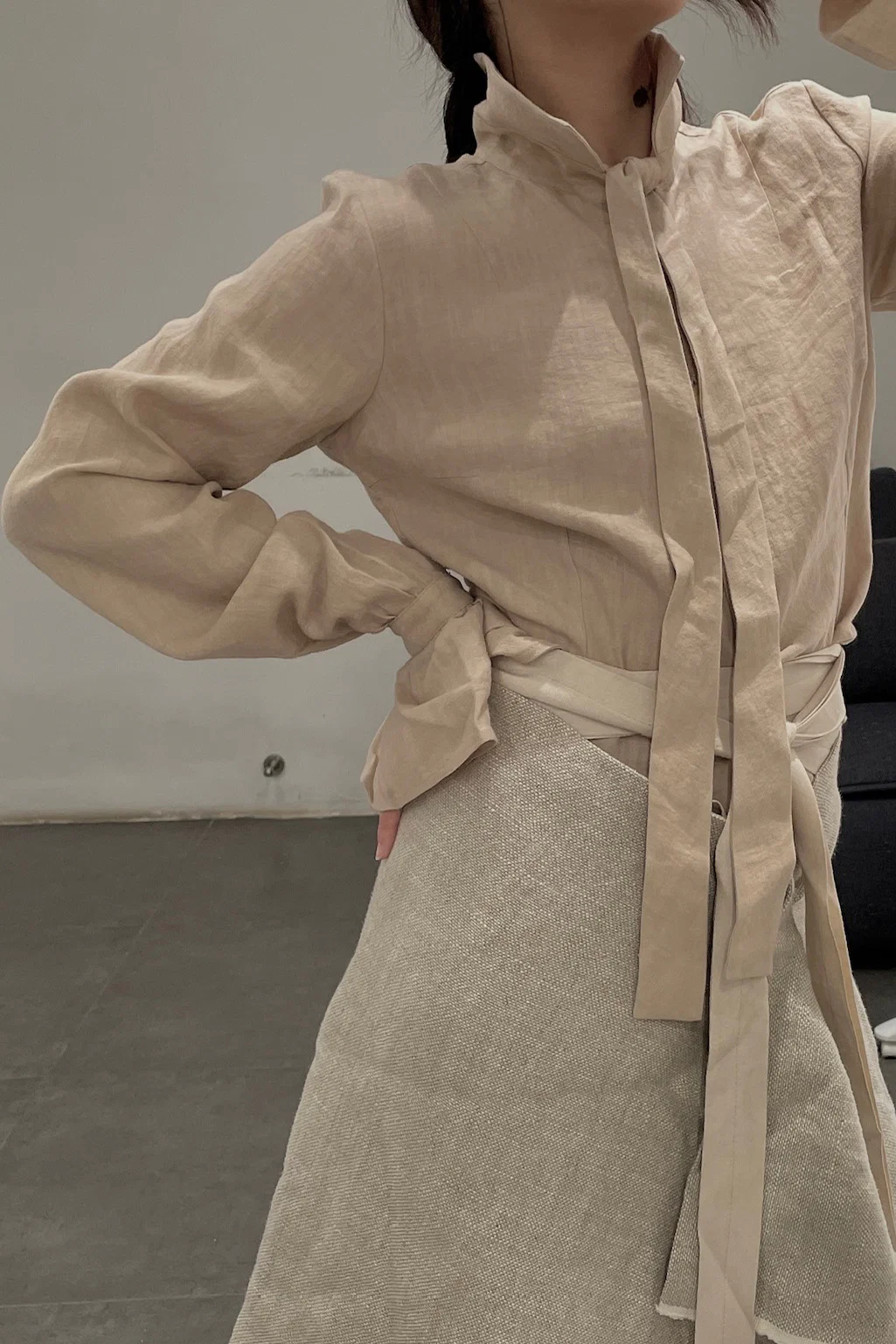 Cherevichkiotvichki tie-front dyed shirt collection with slightly gathered cuffs CHE-50AW16-XING apricot (94AW18) - Image 11