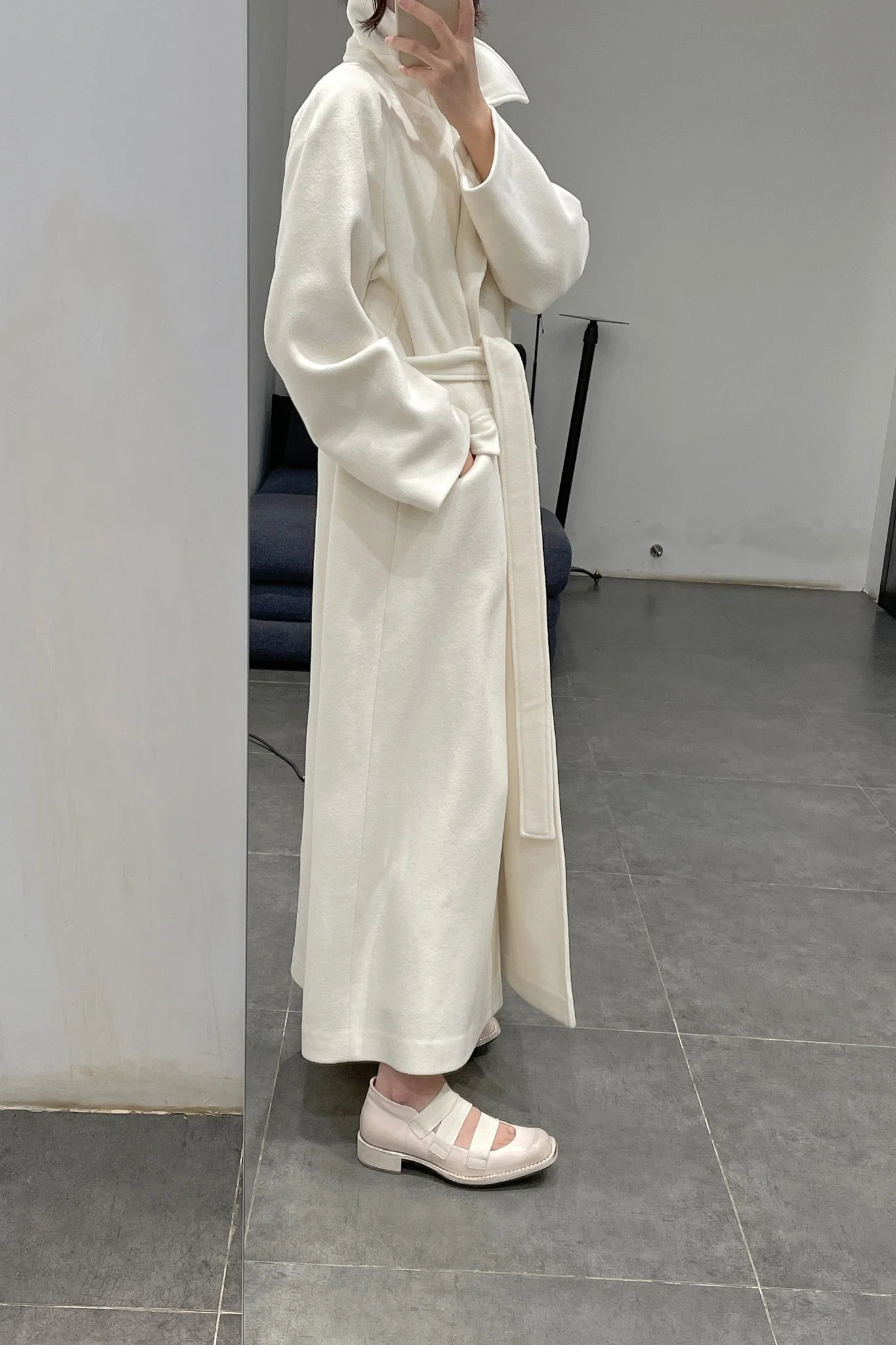 Cherevichkiotvichki 04 series cowhide elastic square sandals handmade in England CHE-04SS18-BAI white 04SS18 - Image 12