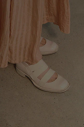 Cherevichkiotvichki 04 series cowhide elastic square sandals handmade in England CHE-04SS18-BAI white 04SS18 - Image 6