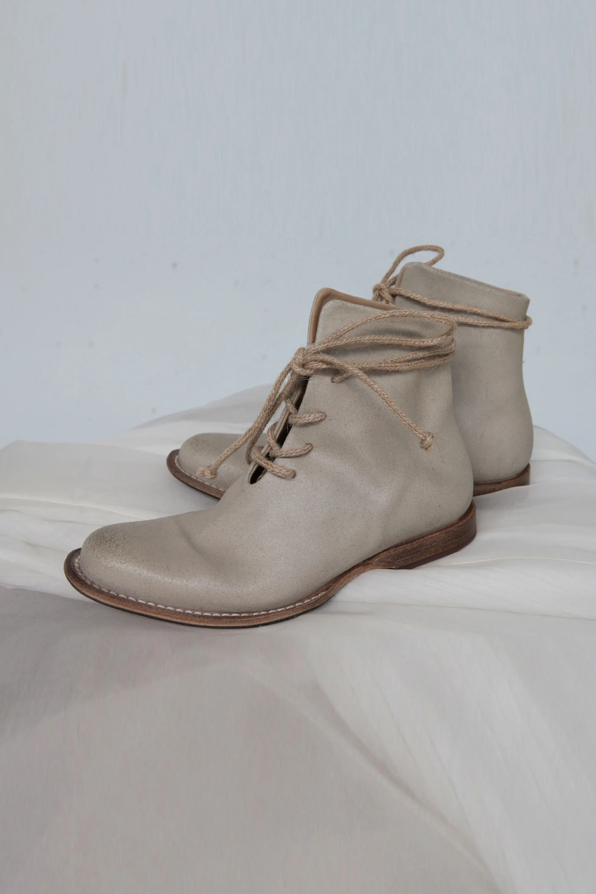 Cherevichkiotvichki pointed toe lace-up wedge-bottomed cowhide short boots UK CHE-15-2020-LBAI cold white - Image 5