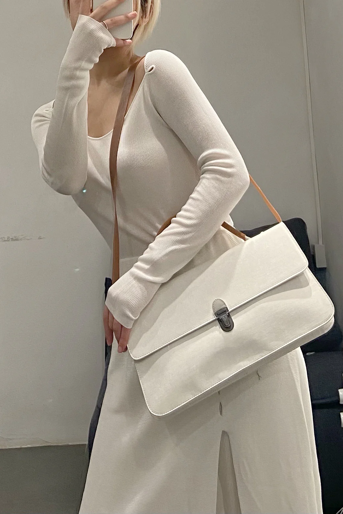 Cherevichkiotvichki Handy Crossbody Rectangular Lock Bag White 124-2020 PC66 - Image 11