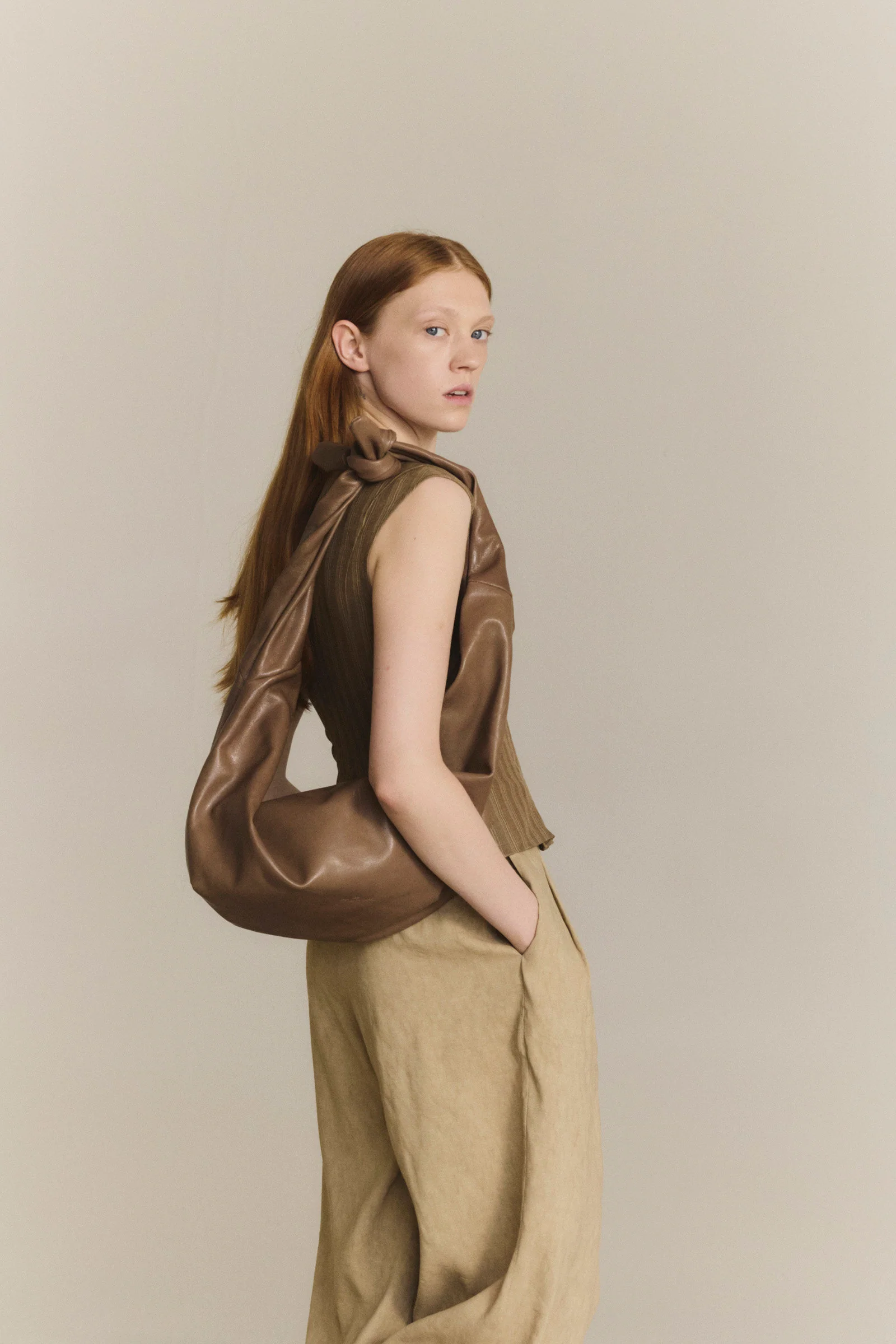 Cortana JIN L Lambskin Waist Bag CTN-PS26-BJINL-MOCHA BEIG (APRF24JINLBAG) - Image 10