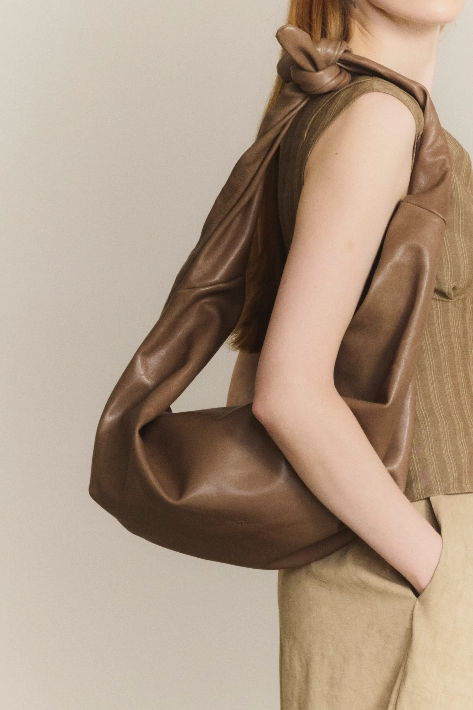 Cortana JIN L Lambskin Waist Bag CTN-PS26-BJINL-MOCHA BEIG (APRF24JINLBAG) - Image 7