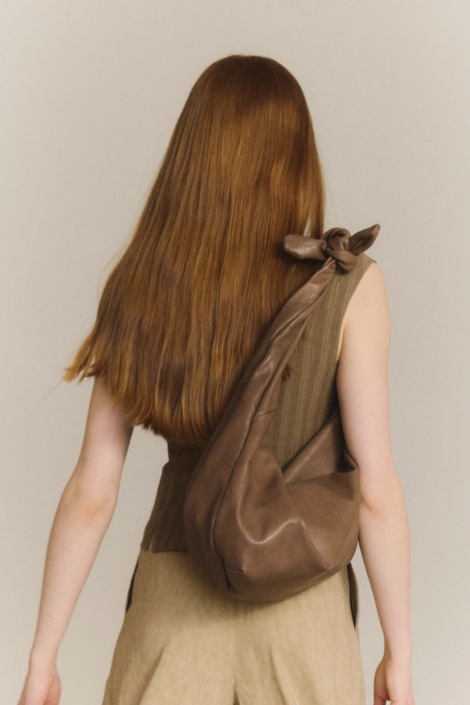 Cortana JIN L Lambskin Waist Bag CTN-PS26-BJINL-MOCHA BEIG (APRF24JINLBAG) - Image 8