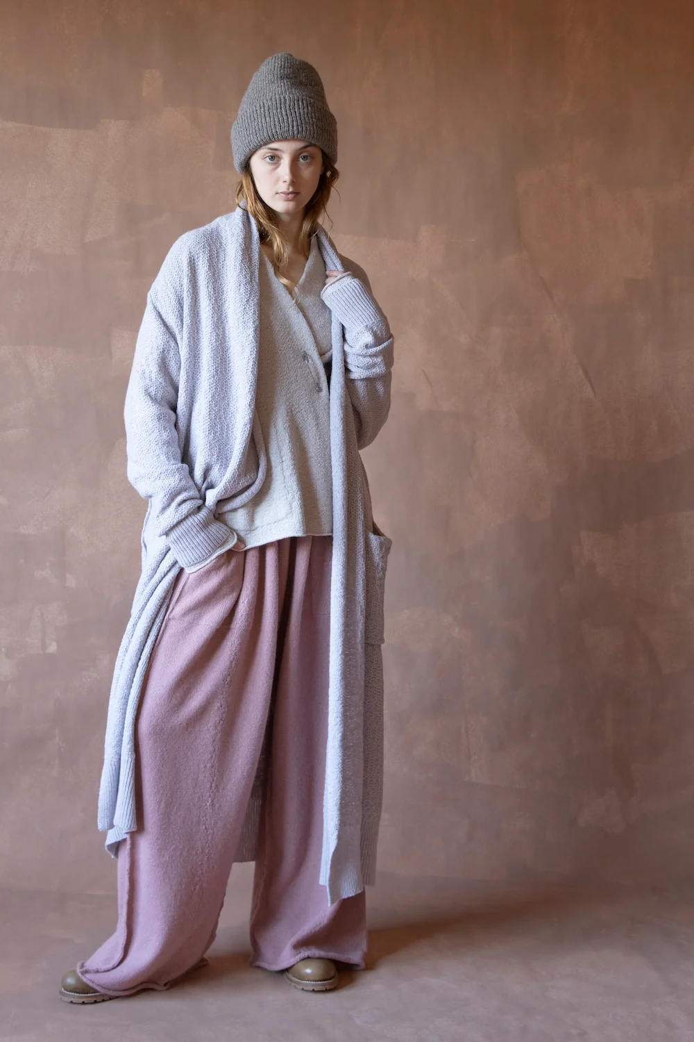 Daniel Andresen Fall/Winter 2025 Pure Cashmere Long Cardigan Knitwear, Belgium, DA-vitex-pearl rose - Image 10