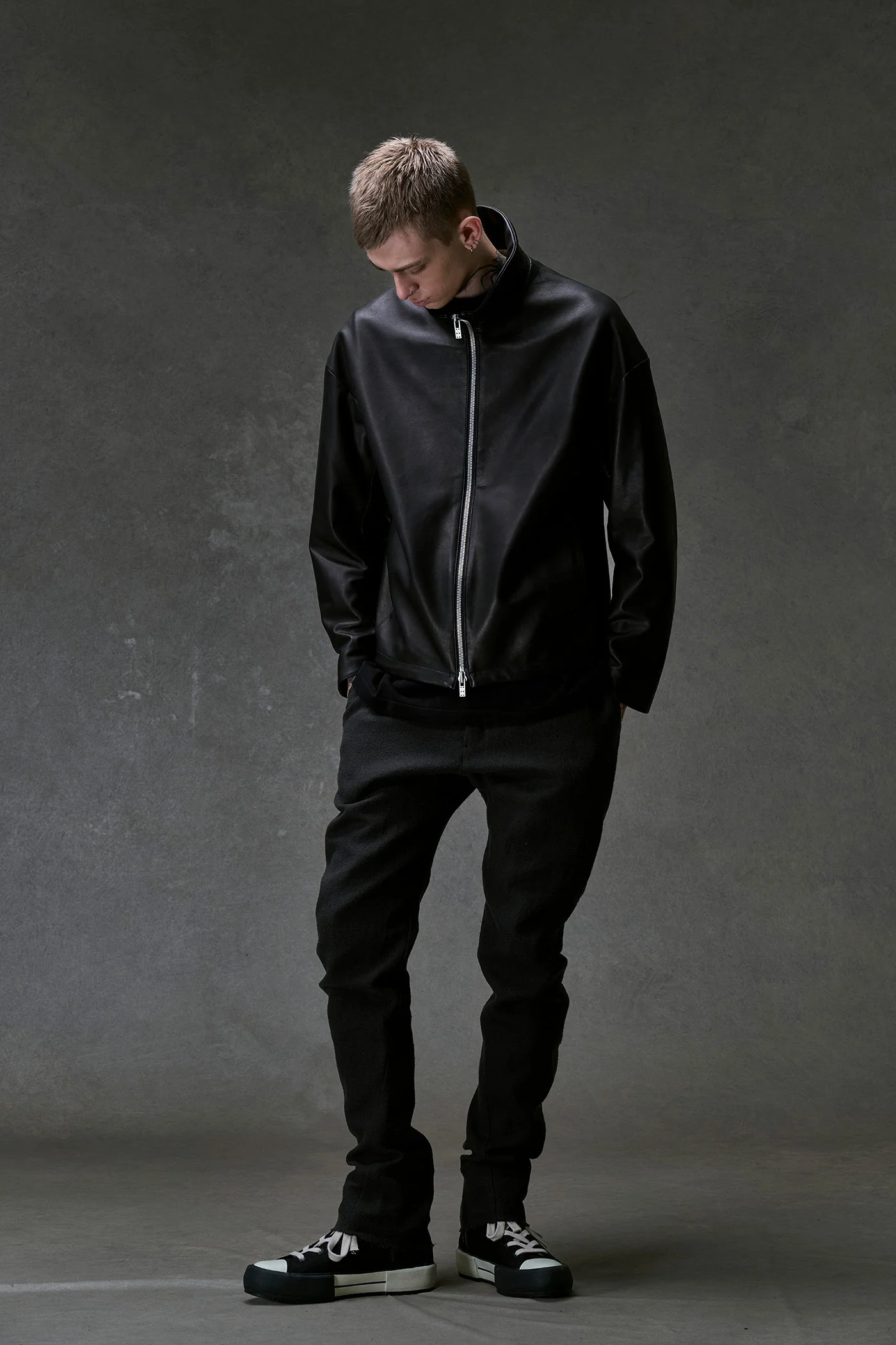DEVOA 26SS Slim Fit Pants DVA-PTJ-SHNS-BLACK - Image 9