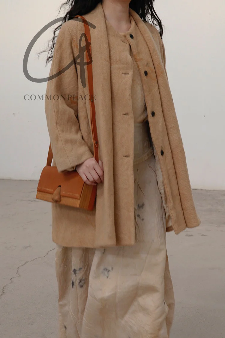 eatable brown clutch bag NOSE CLUTCH BAG - Image 13