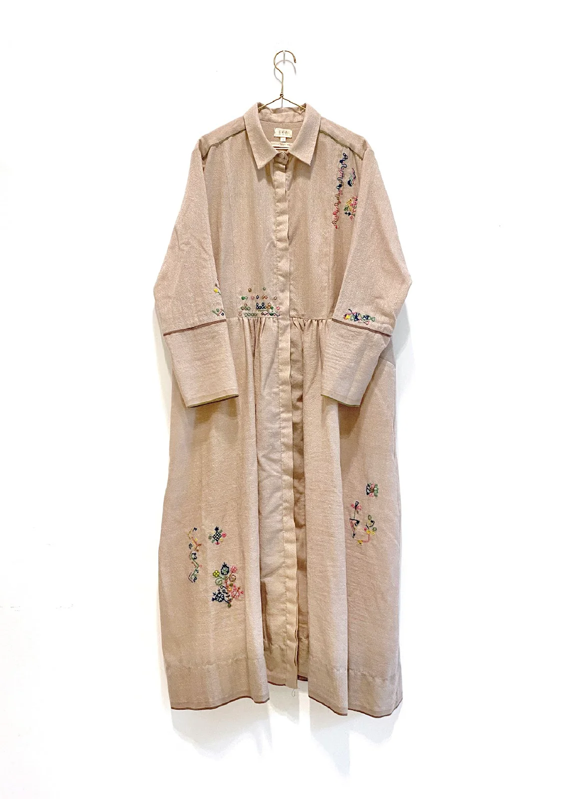 EKA 25 Autumn/Winter SOZNI Hand-embroidered Coat Dress EKA-AWLT/25/04/CHAUCER-BEIGE - Image 9
