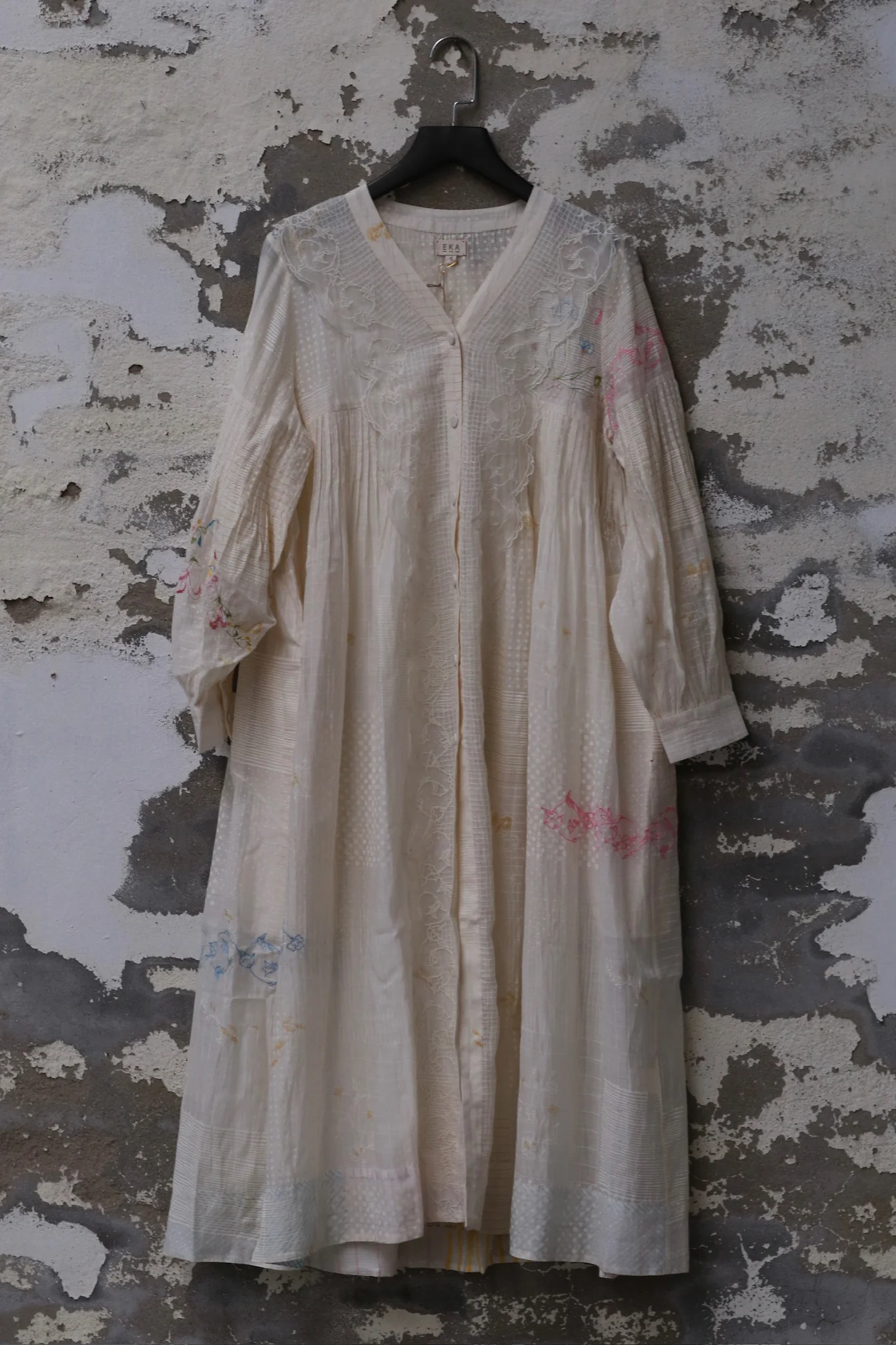 EKA 25 Spring/Summer Front Open Button Down V-Neck Dress EKA-SS/25/76/VIOLA-ECRU - Image 3