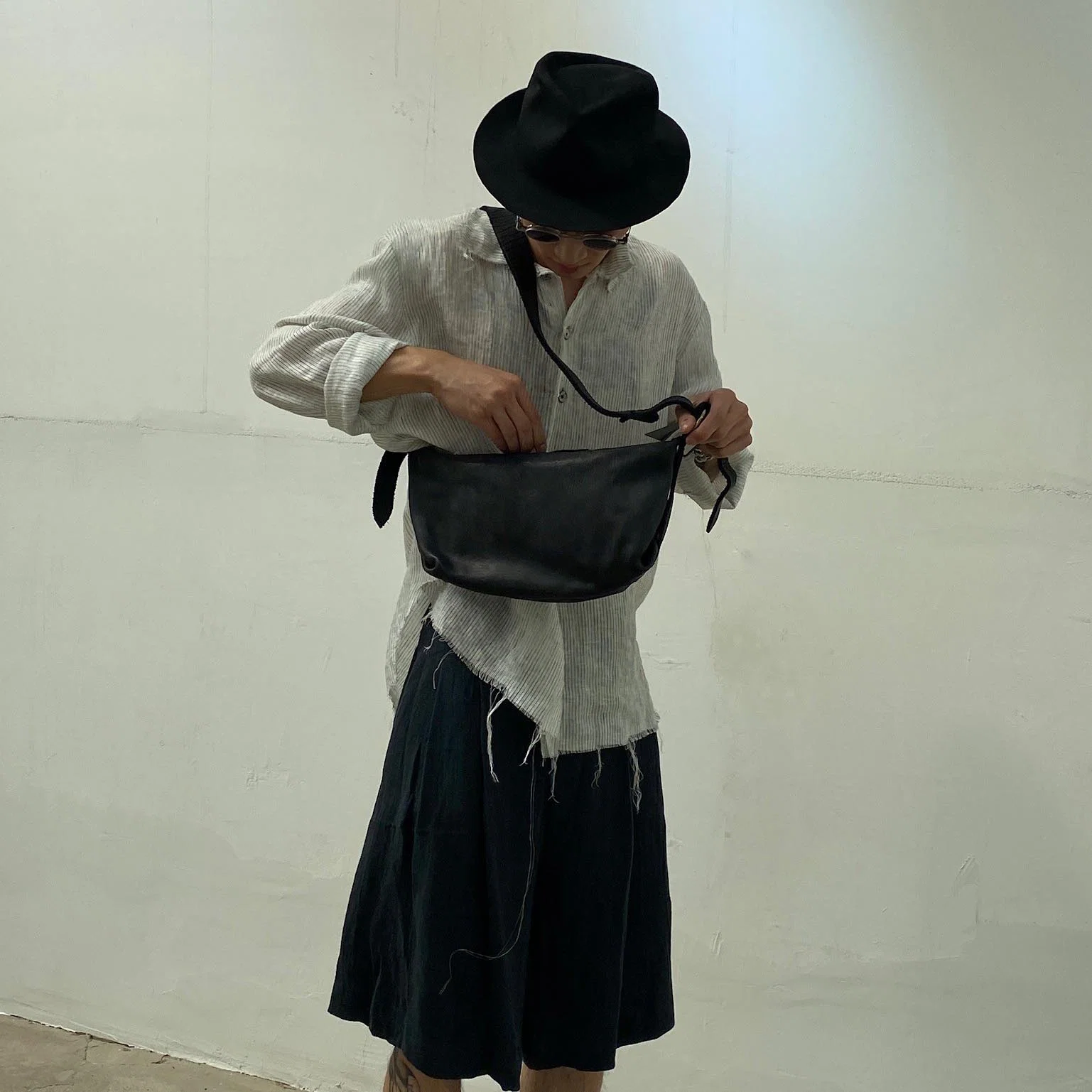 Guidi horse leather zipper waist bag Q150 Italian handmade GD-Q150-HEI black - Image 15