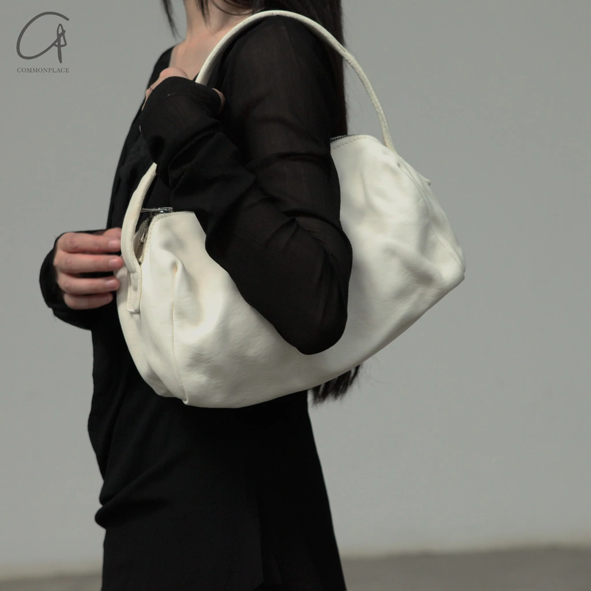 Guidi soft horse leather cube shoulder bag JAN3 series Italy handmade GD-JAN3-CO00T-F - Image 5