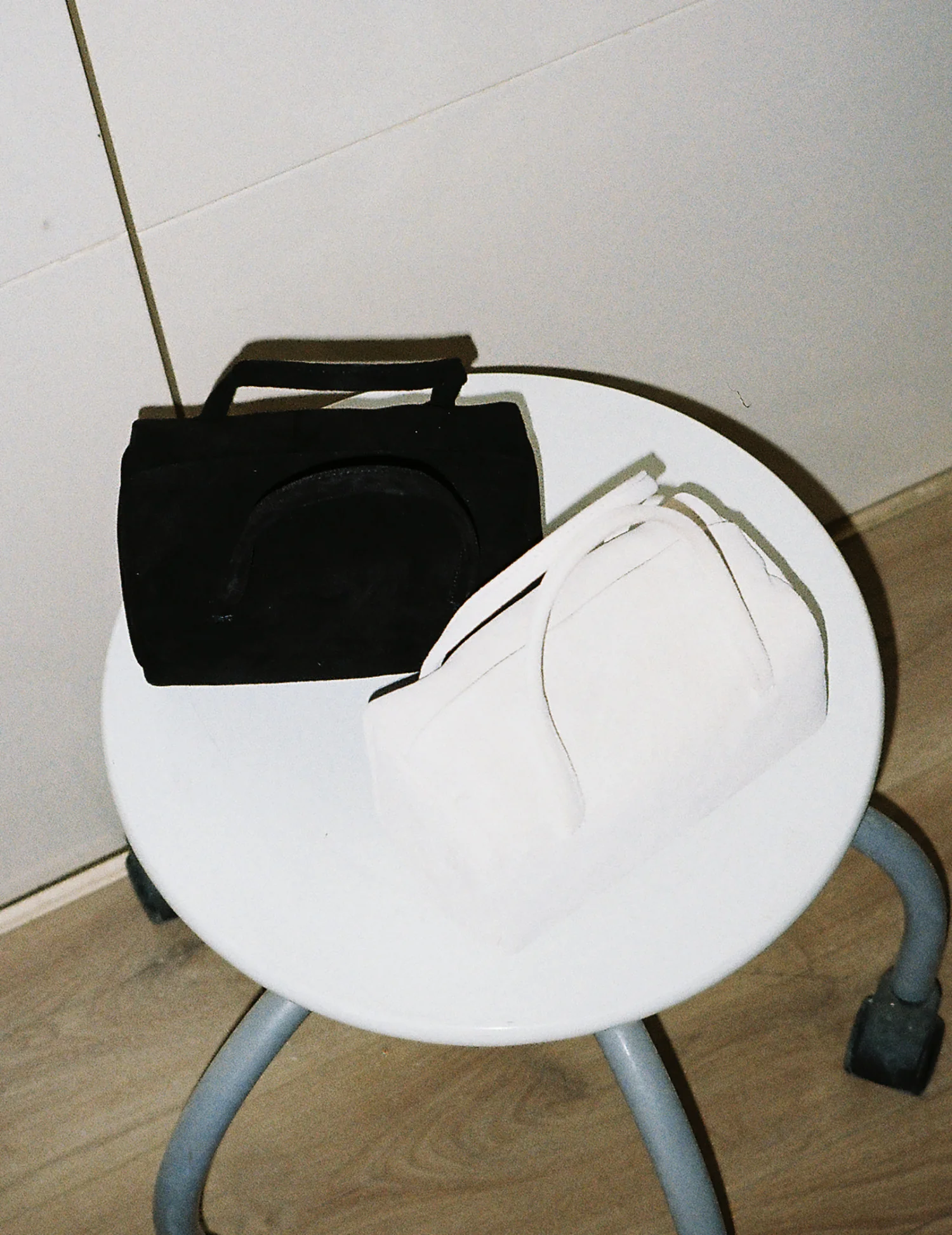 imibooo water-dyed pigskin handbag lunch bag OOO-IMB24BT-PSL-TF TOFU/Bean White OOO-IMB24BT - Image 12