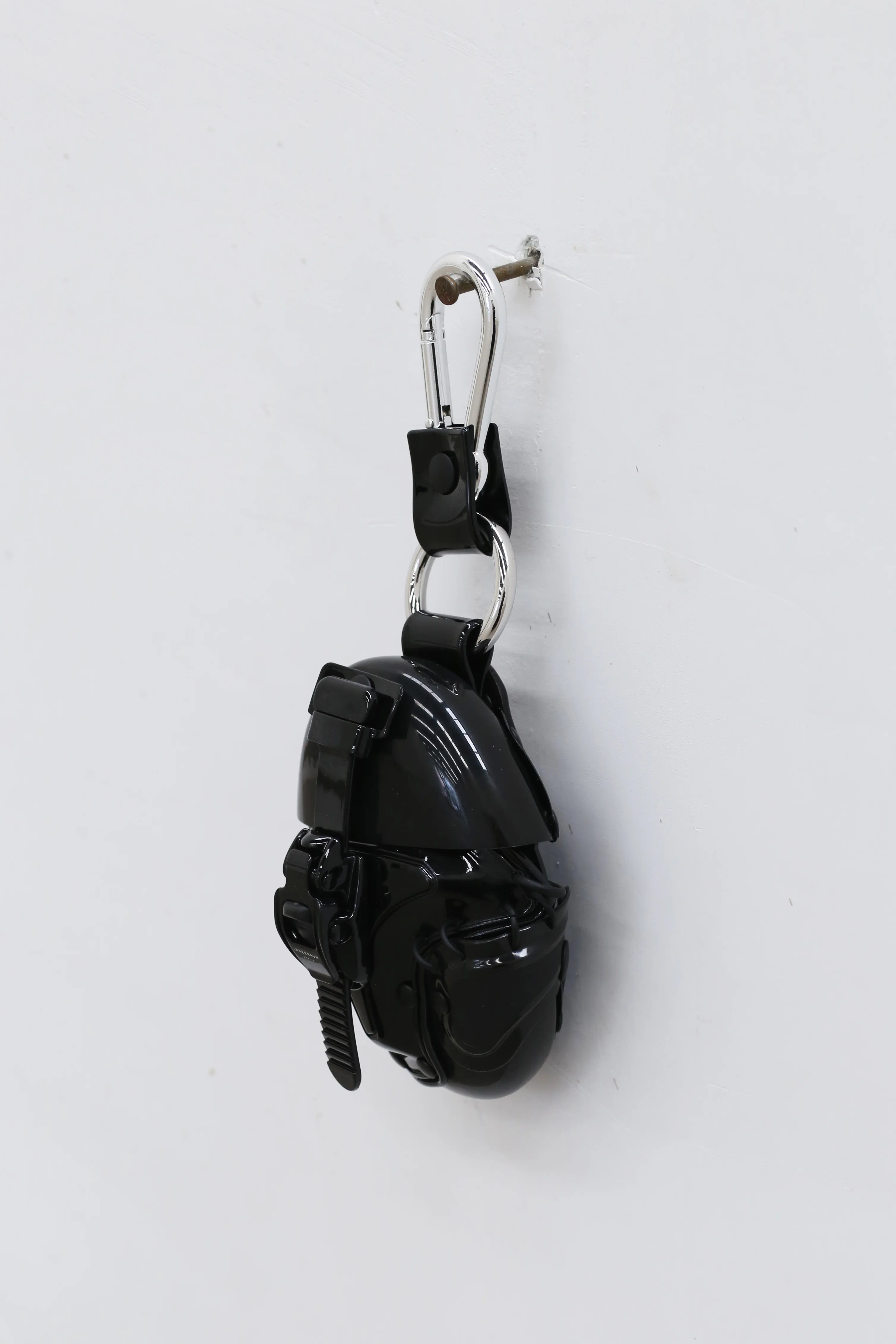 INNERRAUM Black Bright Black Hook Wallet I05BSBKHOOK - Image 2