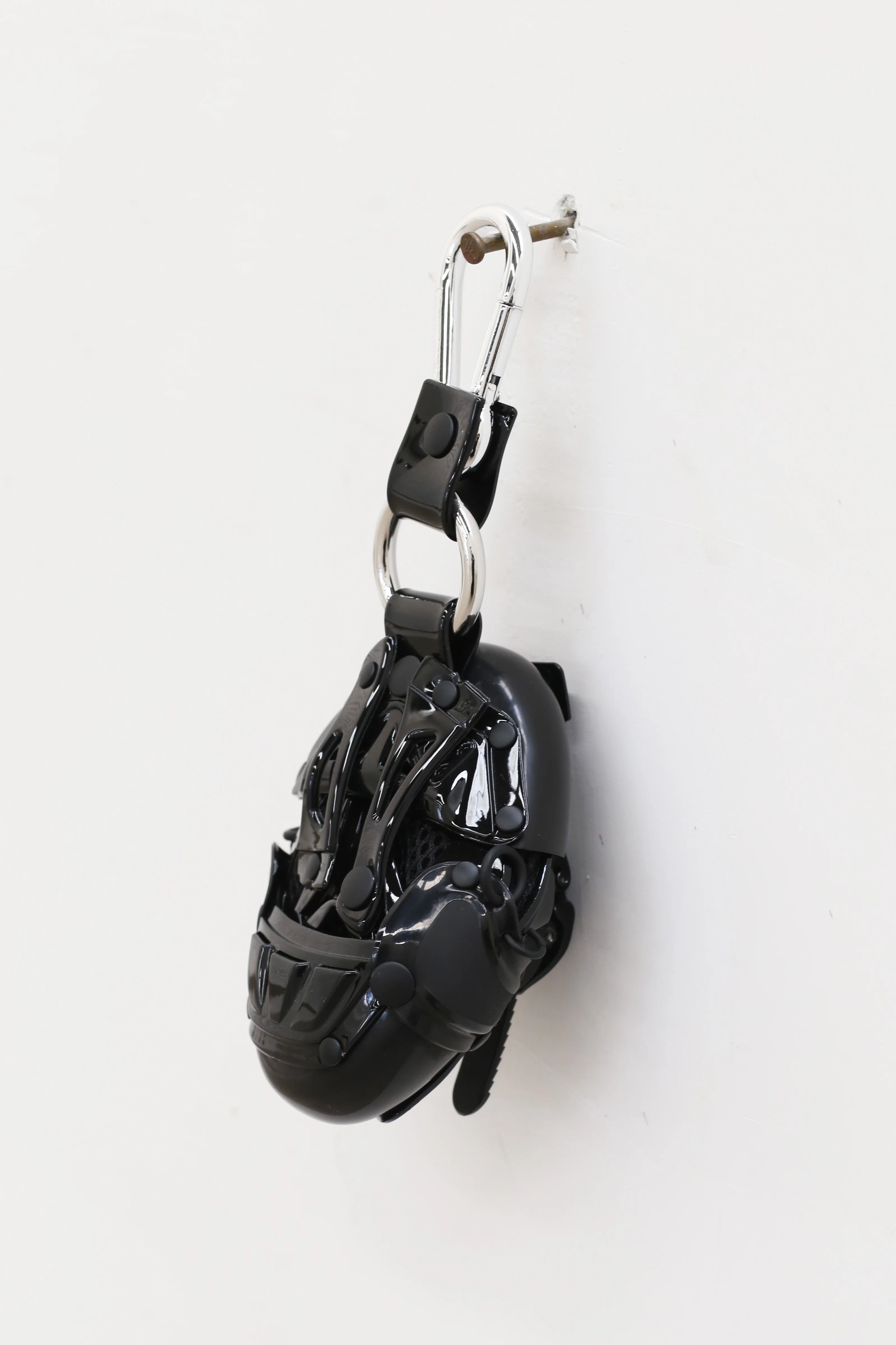 INNERRAUM Black Bright Black Hook Wallet I05BSBKHOOK - Image 5