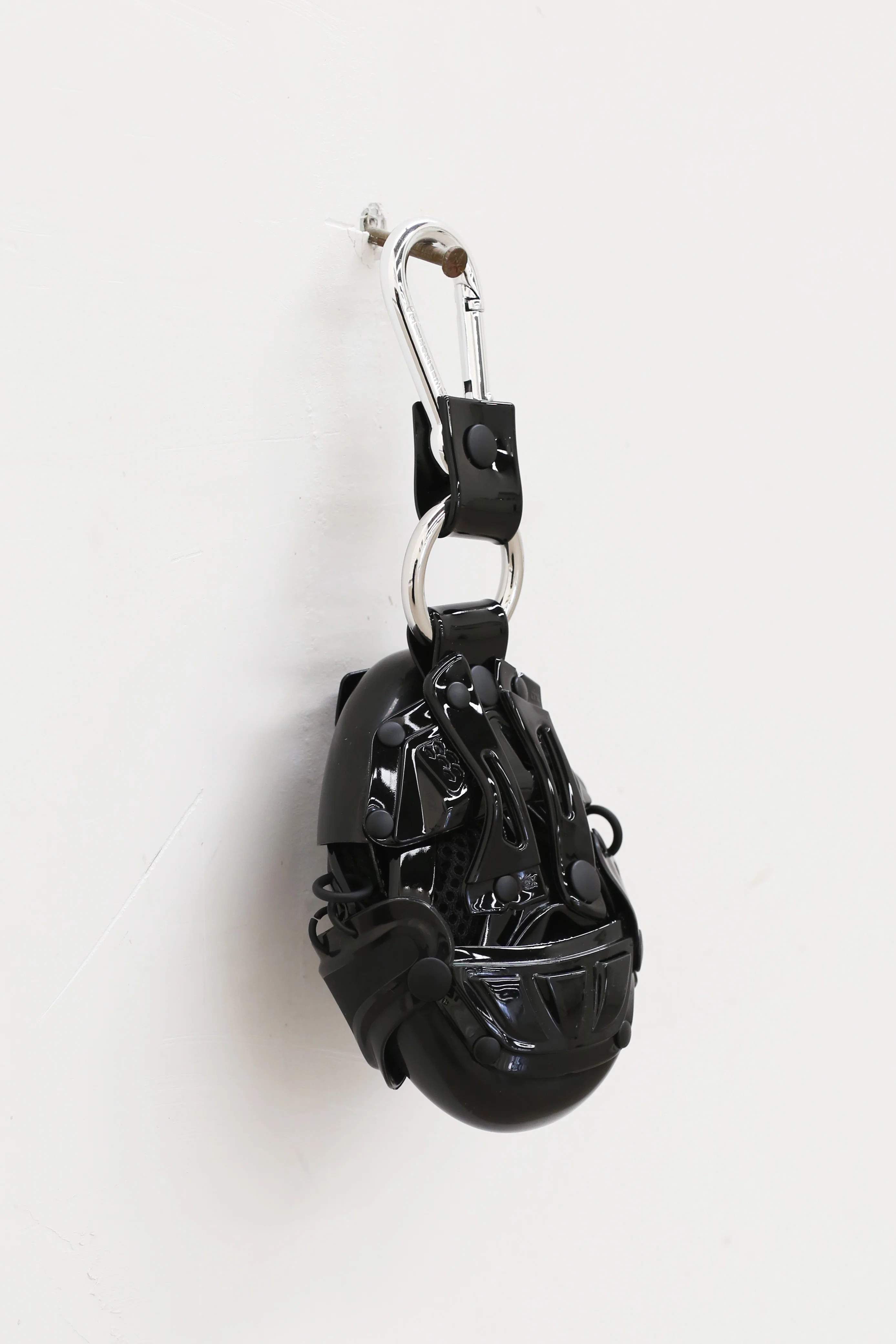 INNERRAUM Black Bright Black Hook Wallet I05BSBKHOOK - Image 6