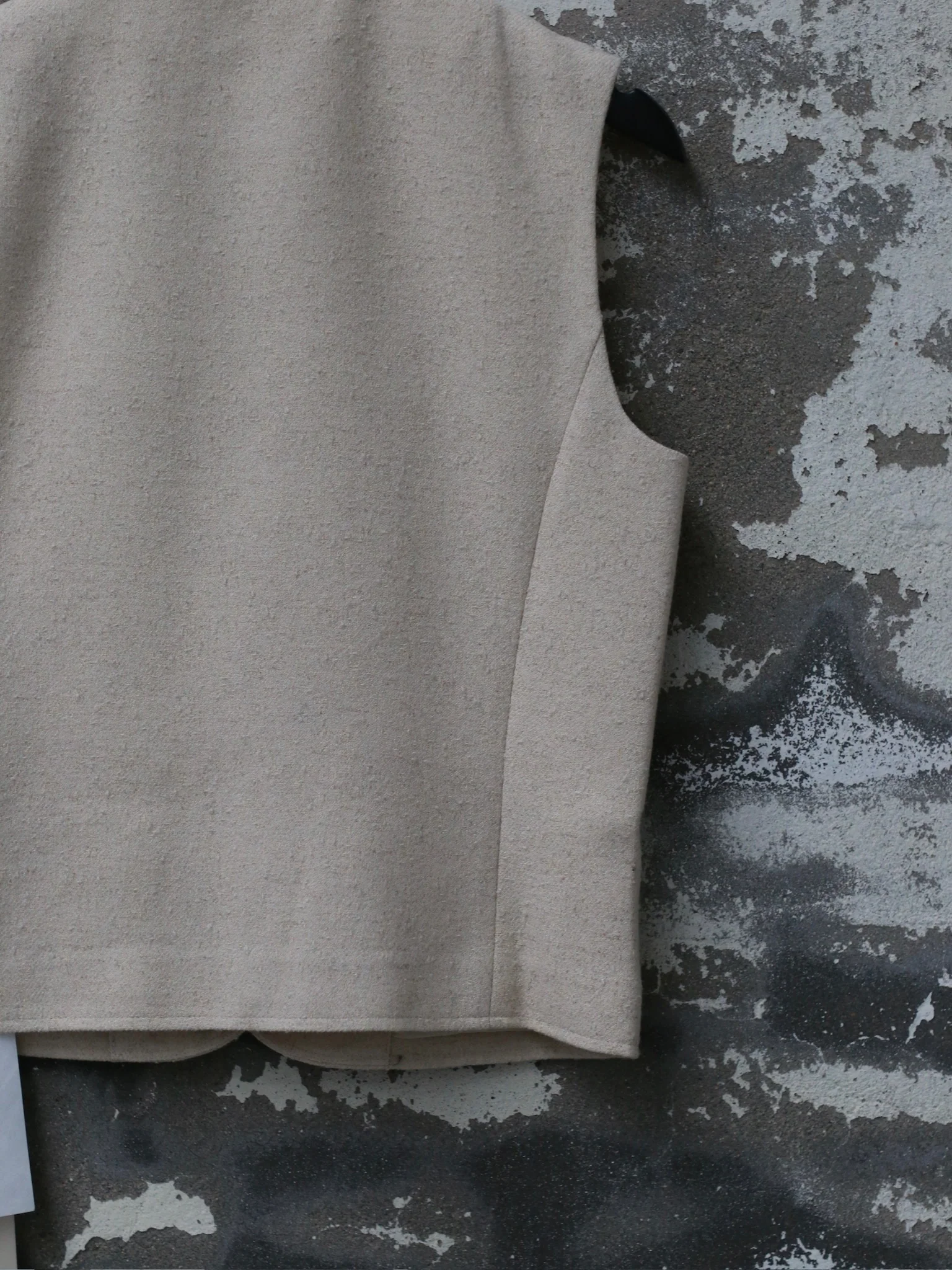 INTO THE EAST 2025 Autumn/Winter Ivory White Textured V-neck Vest/Lantern Pants ITE-E1DGAW100IY20VE-XYB Vest - Image 8