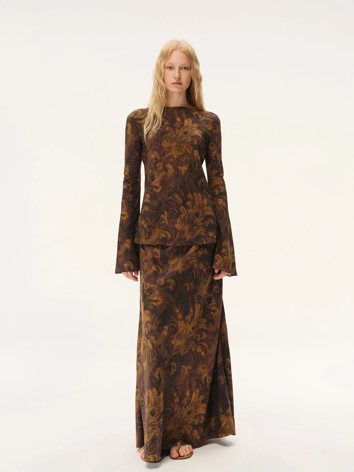 INTO THE EAST 2026 Spring/Summer Acanthus Oil Paint Long-Sleeved Top/Skirt ITE-E1JBSSTP21003-CZ Top - Image 12