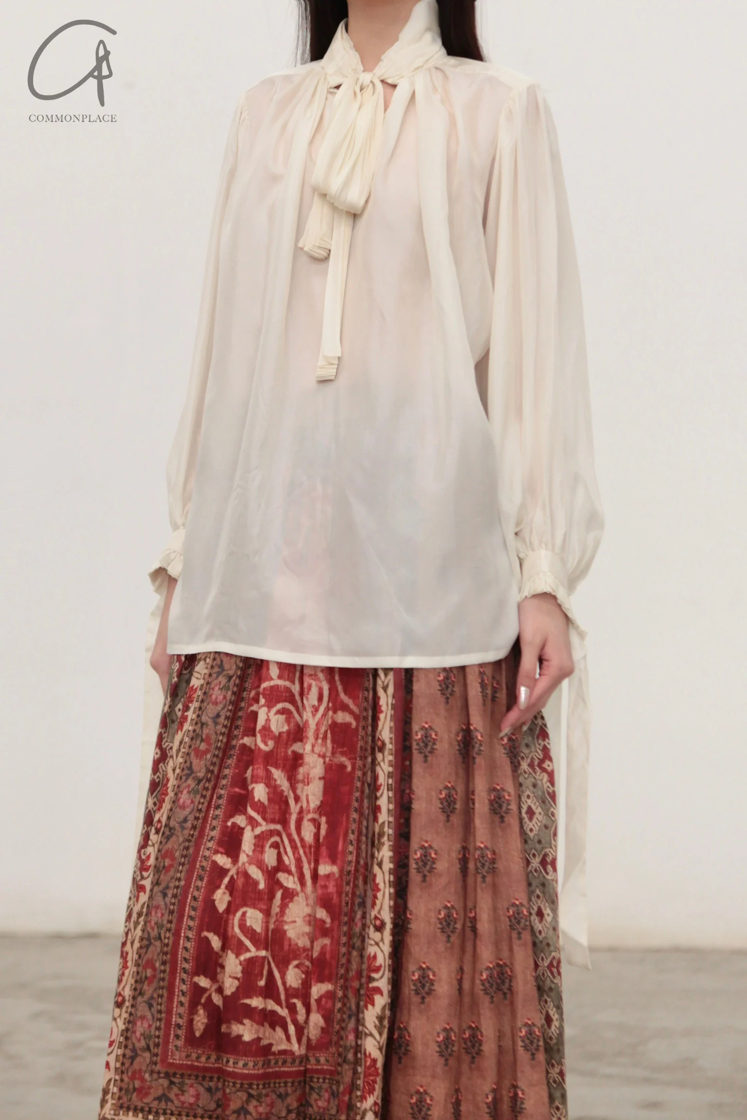 INTO THE EAST 24 Autumn and Winter Silk Lace-up Shirt ITE-E1YGAW007WT20SH-BAI White E1YGAW007WT20SH E1YGAW008KT21SH - Image 2