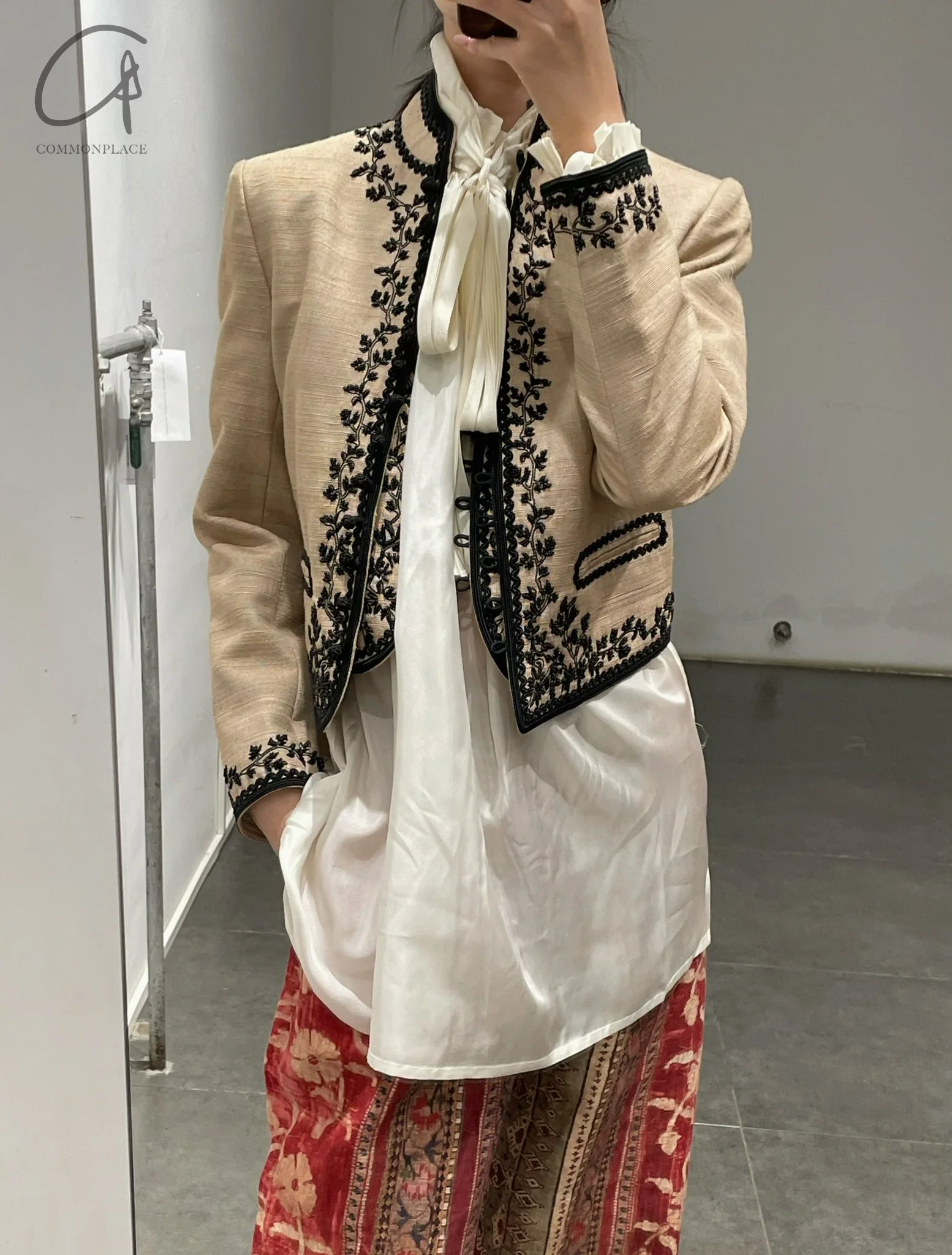 INTO THE EAST 24 Autumn and Winter Silk Lace-up Shirt ITE-E1YGAW007WT20SH-BAI White E1YGAW007WT20SH E1YGAW008KT21SH - Image 23