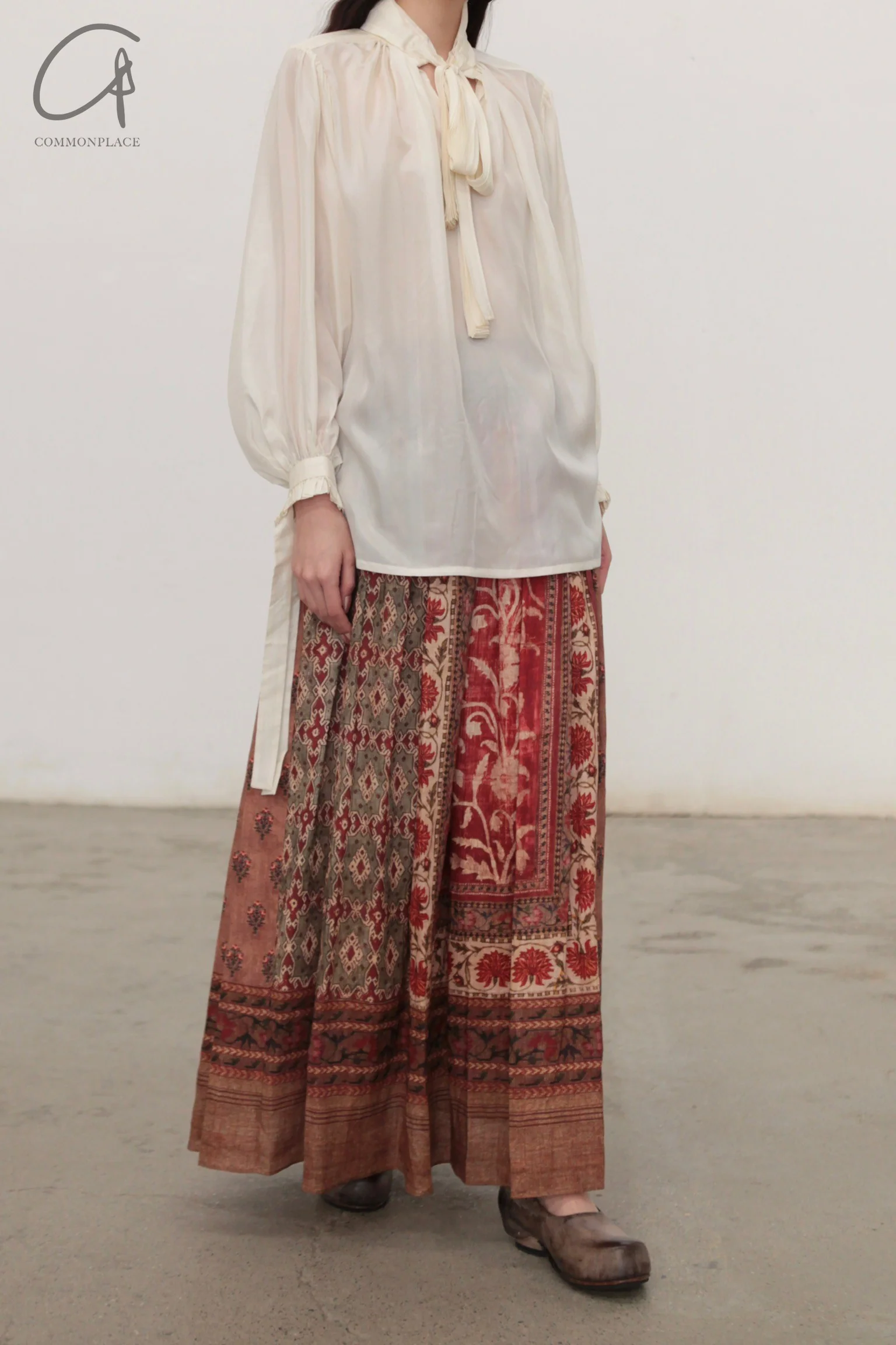 INTO THE EAST 24 Autumn and Winter Silk Lace-up Shirt ITE-E1YGAW007WT20SH-BAI White E1YGAW007WT20SH E1YGAW008KT21SH - Image 3