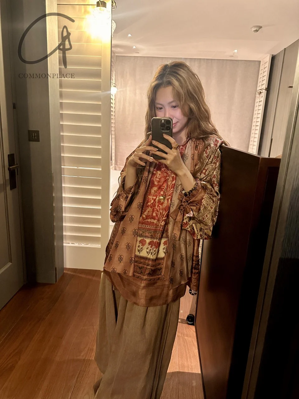 INTO THE EAST 24 Autumn and Winter Silk Print Lace-up Shirt ITE-E1YGAW002NCC21TP-YH Print - Image 40