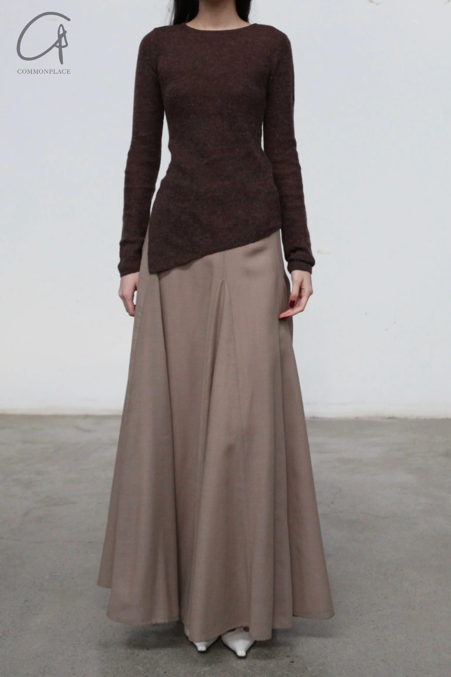 INTO THE EAST 24 Autumn and Winter Wool Blend Asymmetric Knit Top IITE-E1YGAW014KT20TP-KA Coffee Color ITE-E1YGAW011BL20TP - Image 2