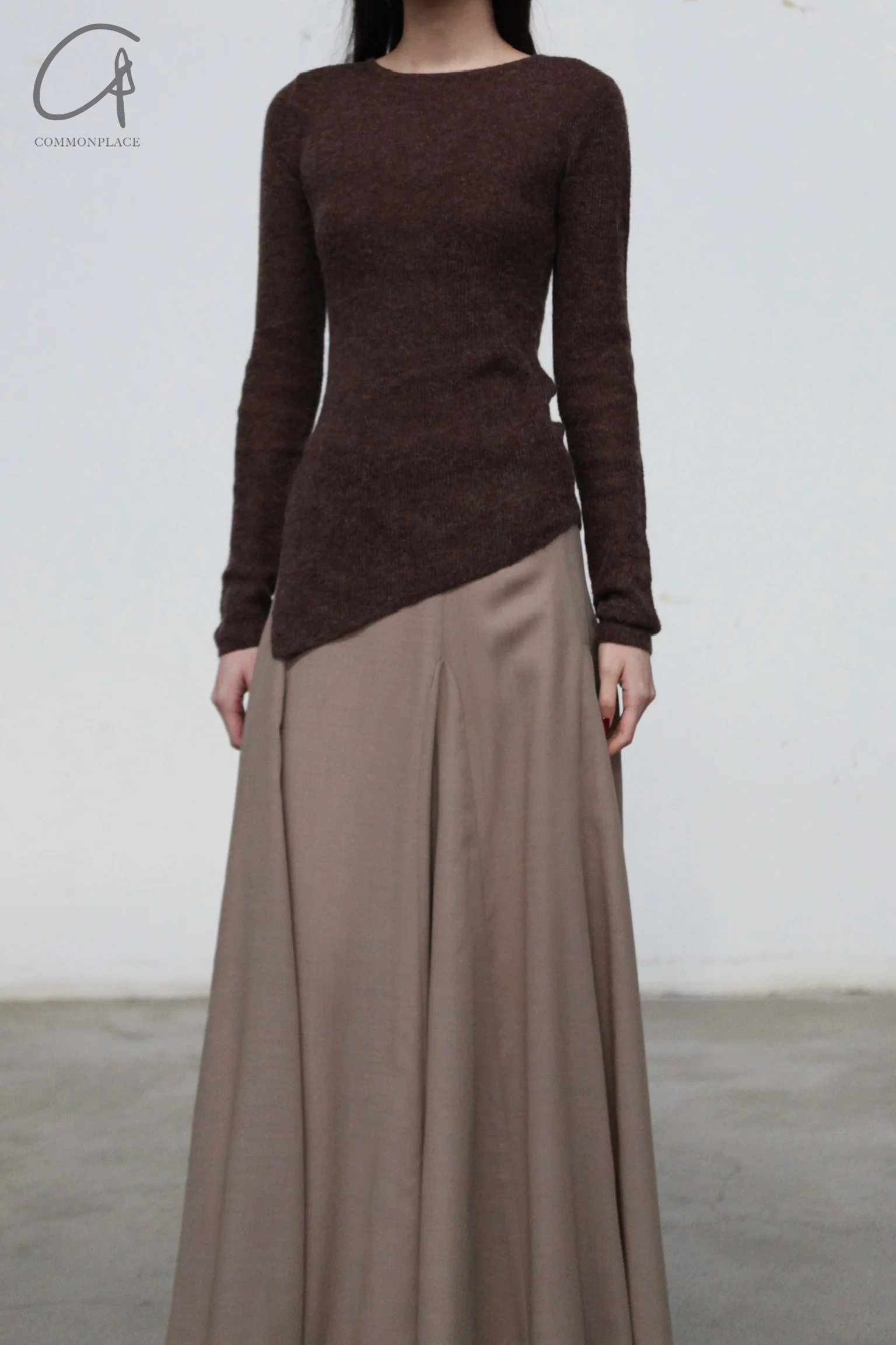 INTO THE EAST 24 Autumn and Winter Wool Blend Asymmetric Knit Top IITE-E1YGAW014KT20TP-KA Coffee Color ITE-E1YGAW011BL20TP - Image 5