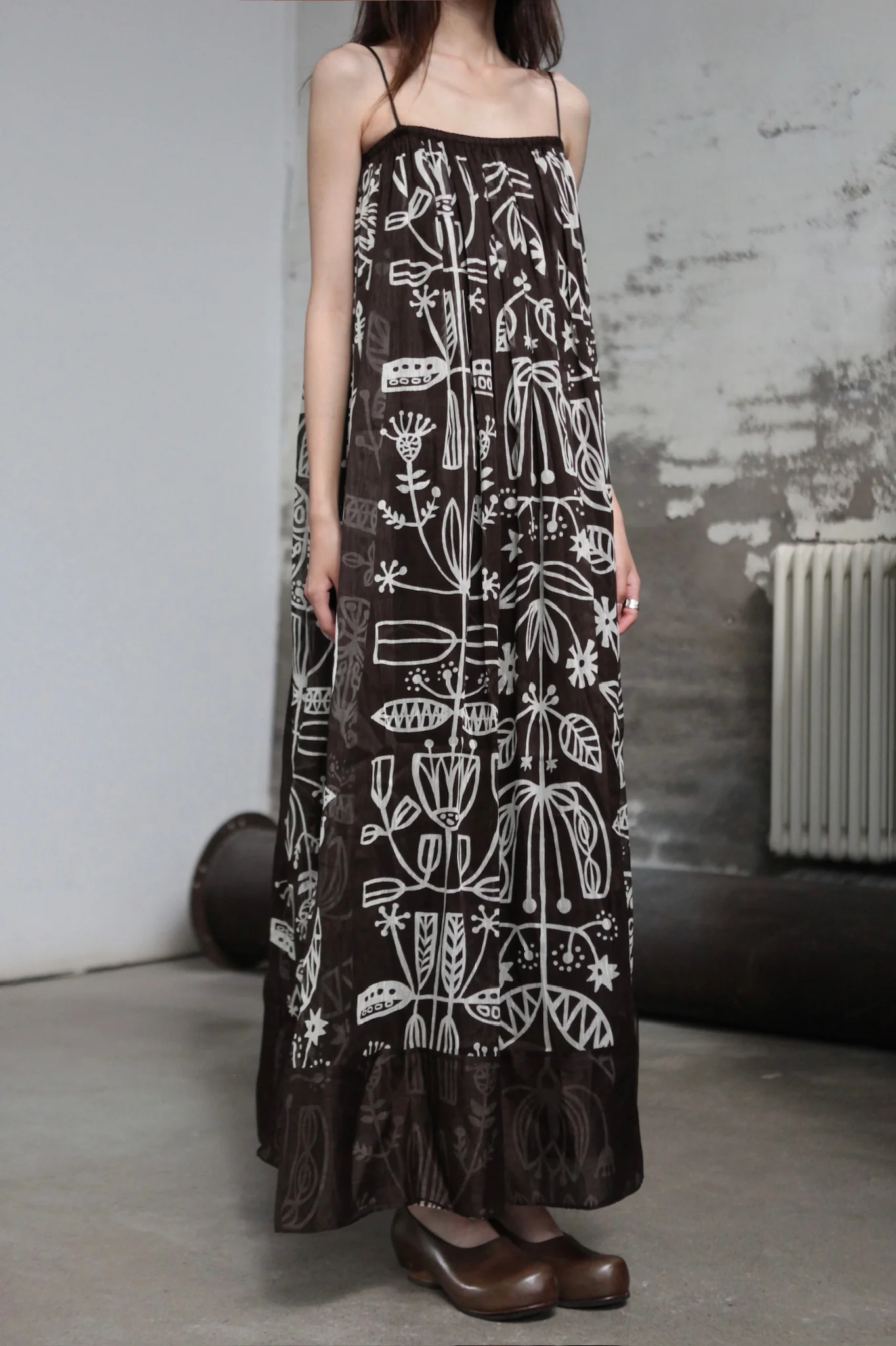 INTO THE EAST 25 Autumn and Winter Silk and Linen Totem Suspender Skirt ITE-E1DGSS012CF21DS-KA Brown - Image 2