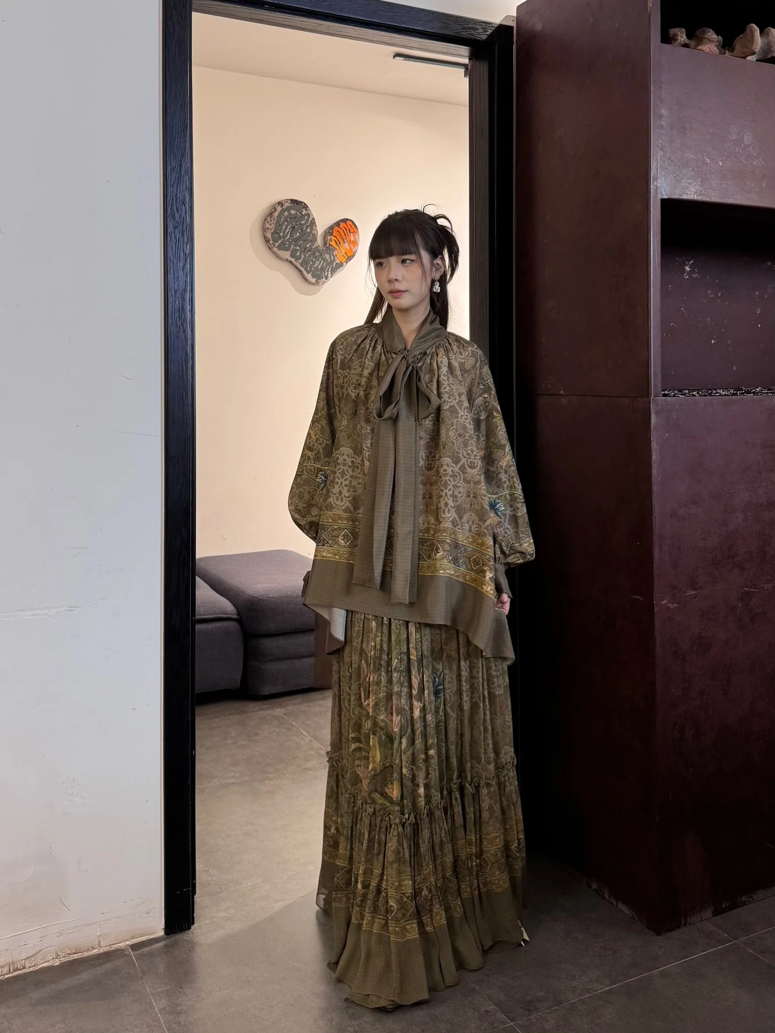 INTO THE EAST 25 Autumn and Winter Silk Print Lace Skirt ITE-E1DGAW154GR21SK-LV Green - Image 10