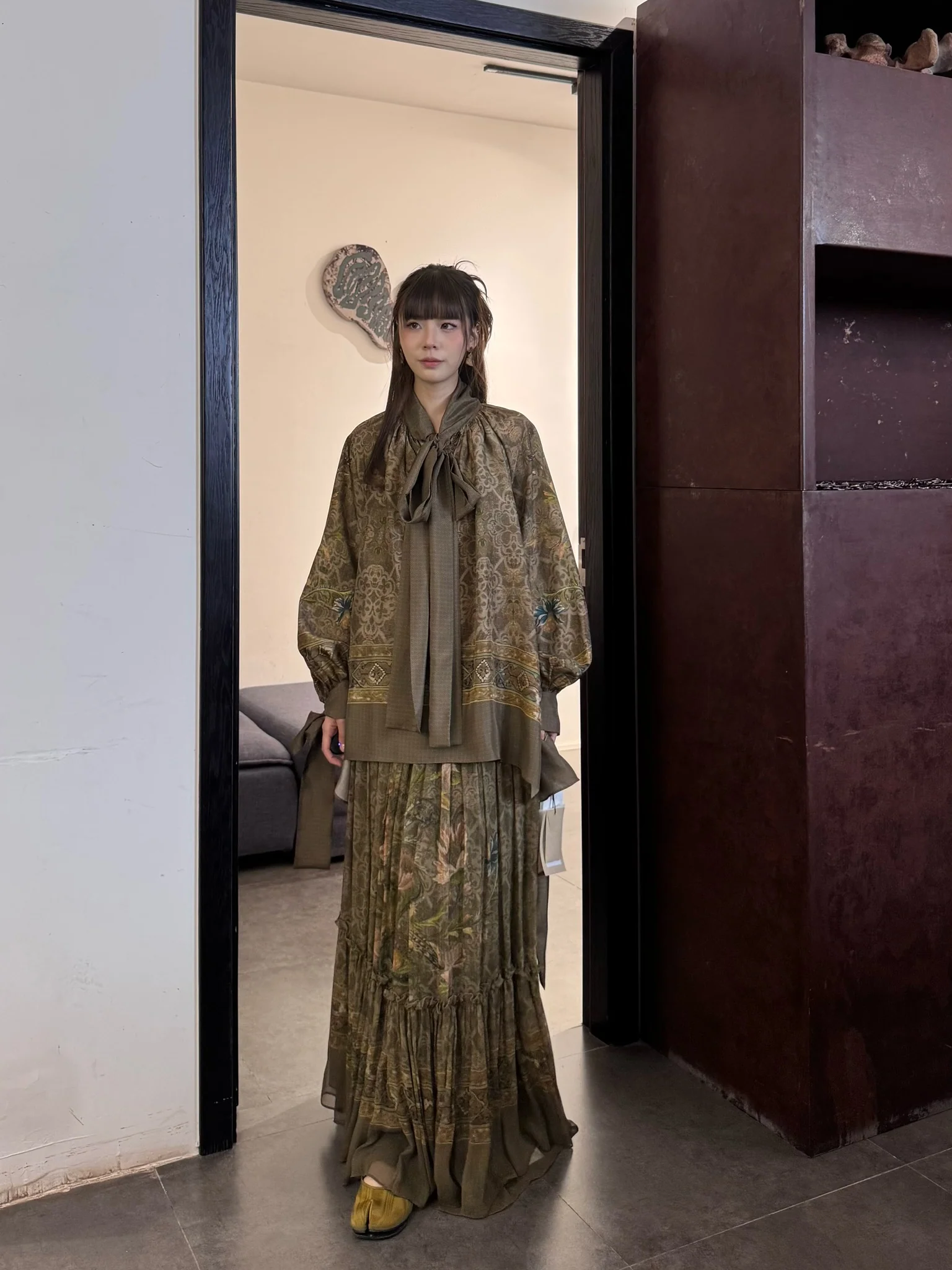 INTO THE EAST 25 Autumn and Winter Silk Print Lace Skirt ITE-E1DGAW154GR21SK-LV Green - Image 11
