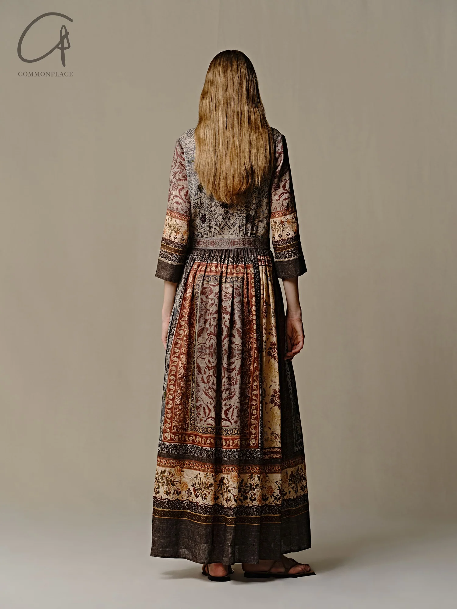 INTO THE EAST 25 Spring/Summer Ramie Print V-Neck Dress with Sleeves ITE-E1DGSS002NCC21DS-HUA Print - Image 10